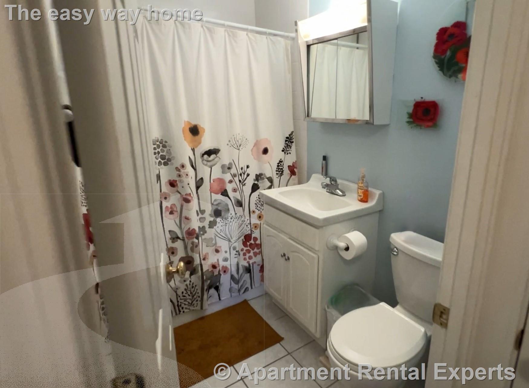 326 Broadway, Winter Hill