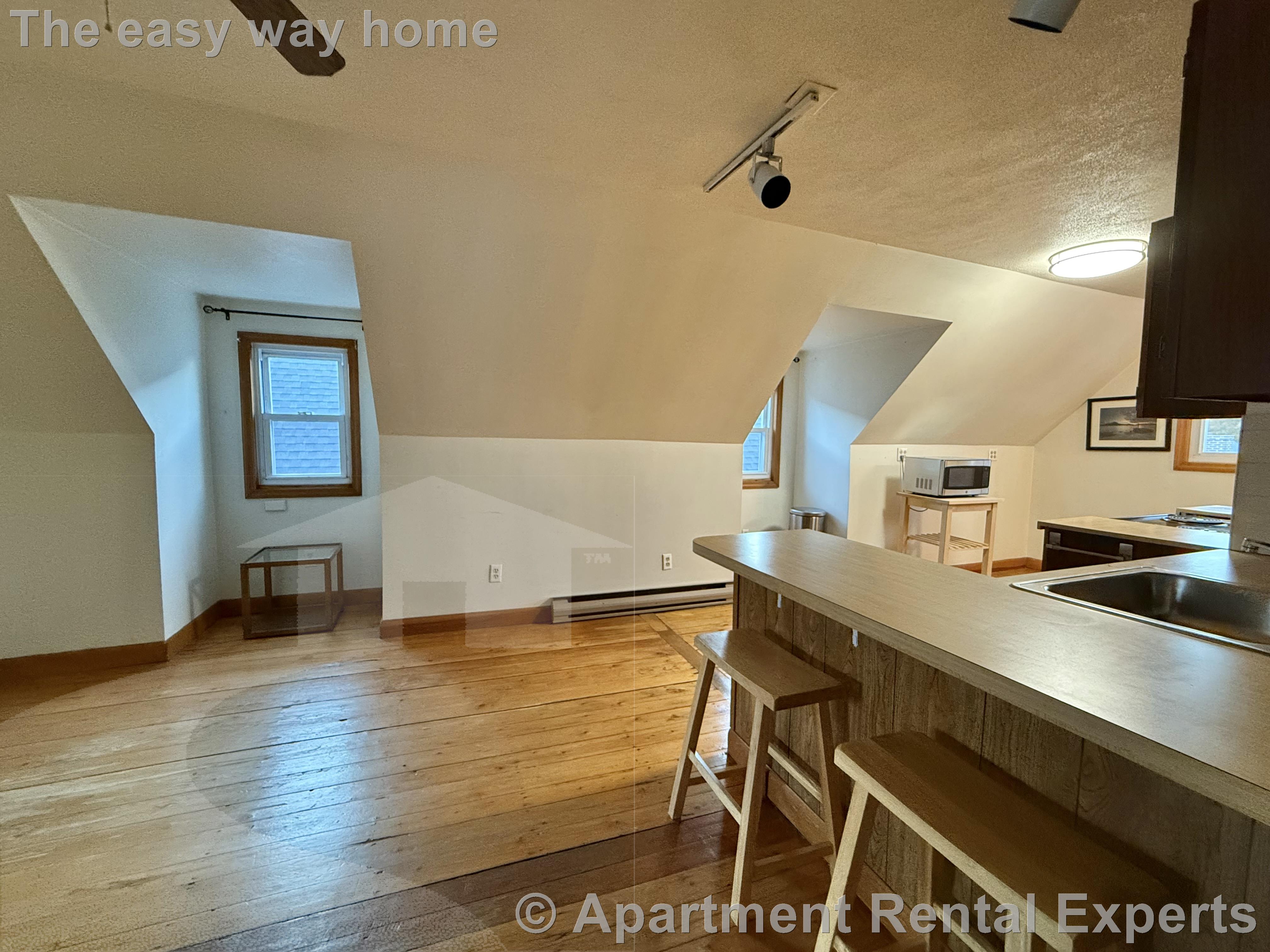 51 Newbern Ave, Ball Square