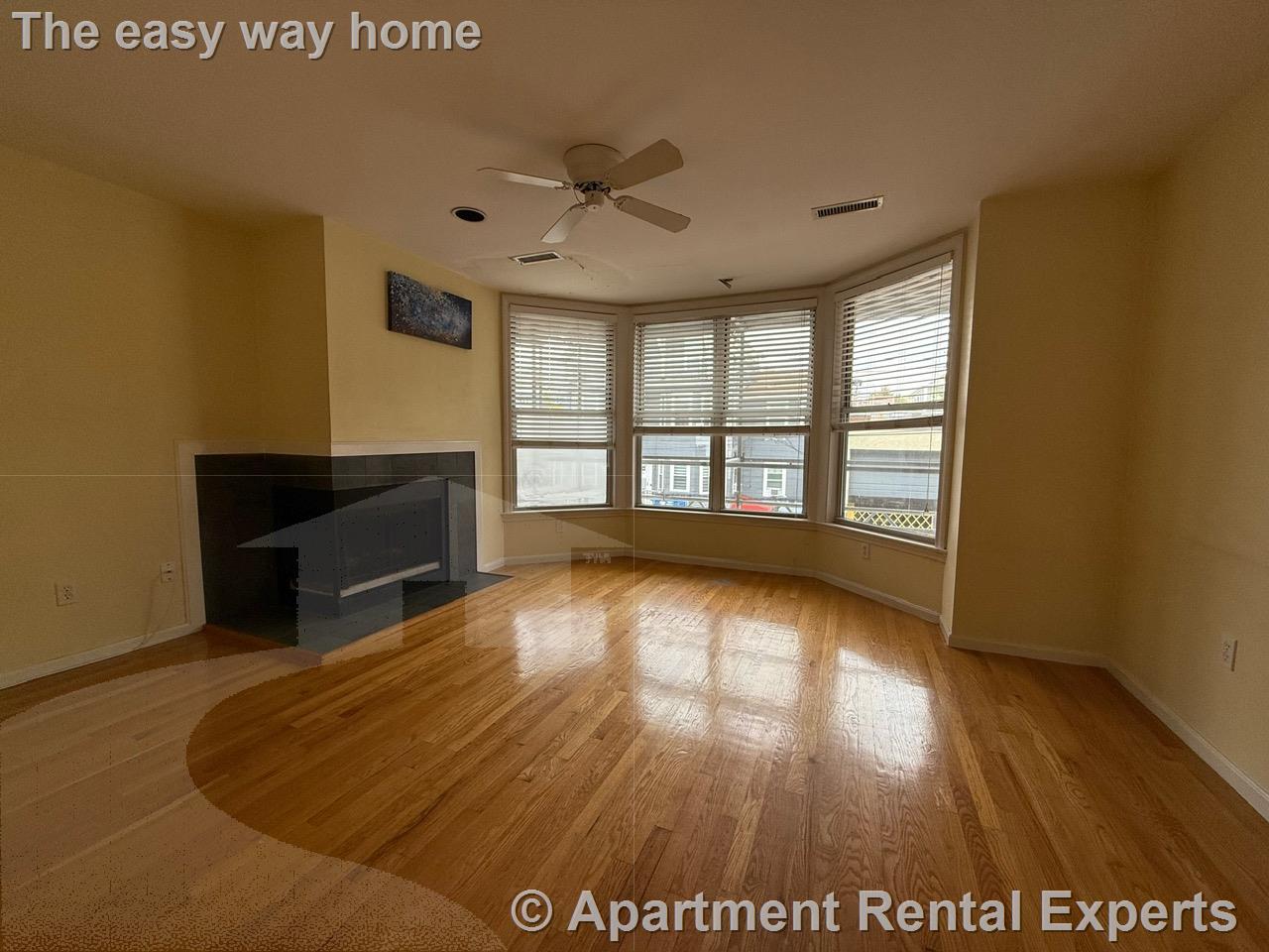 24 Chestnut St, Cambridgeport