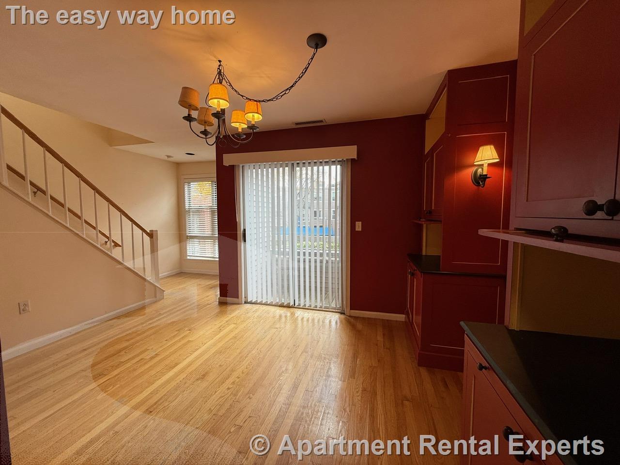 24 Chestnut St, Cambridgeport