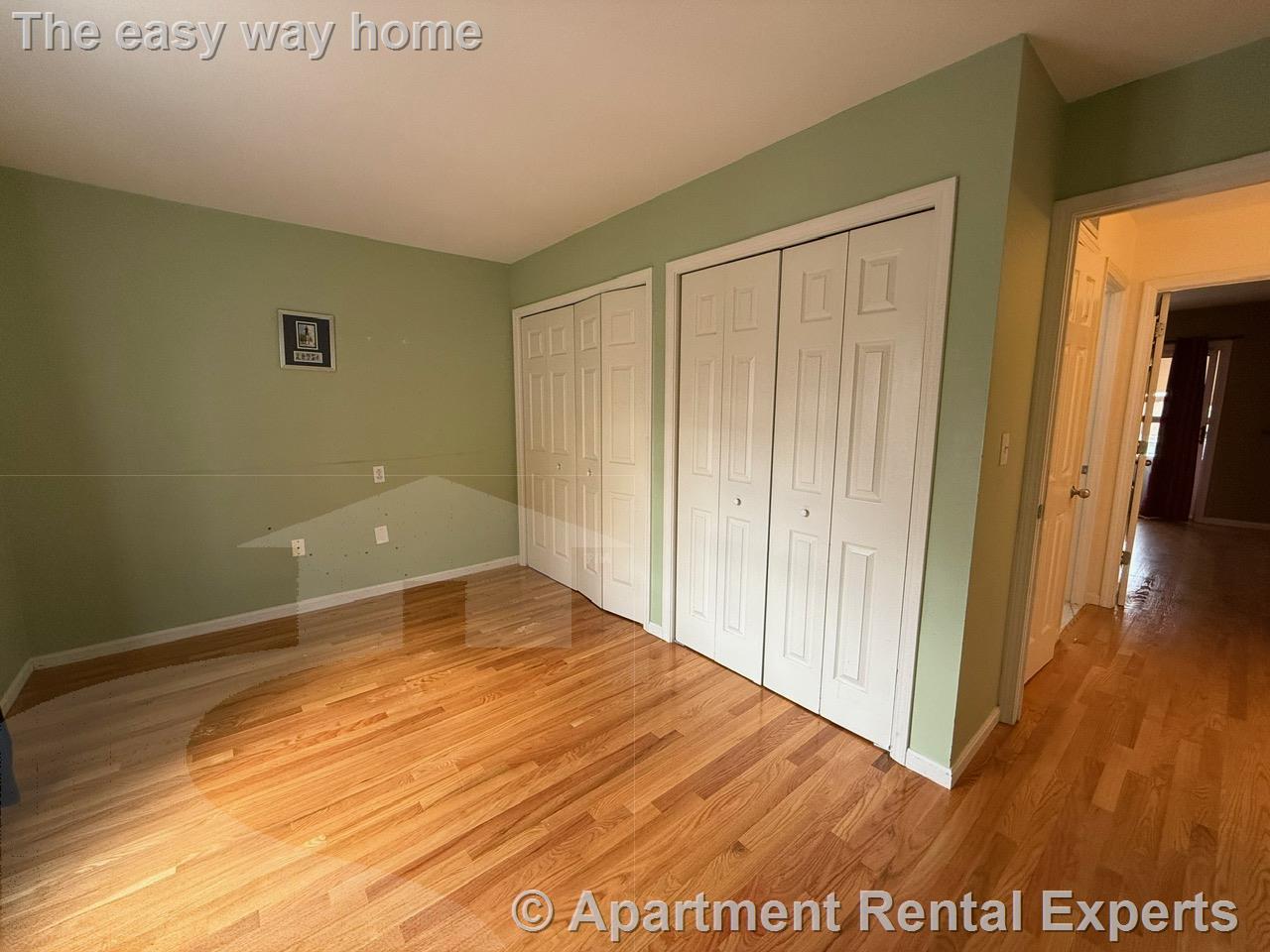 24 Chestnut St, Cambridgeport