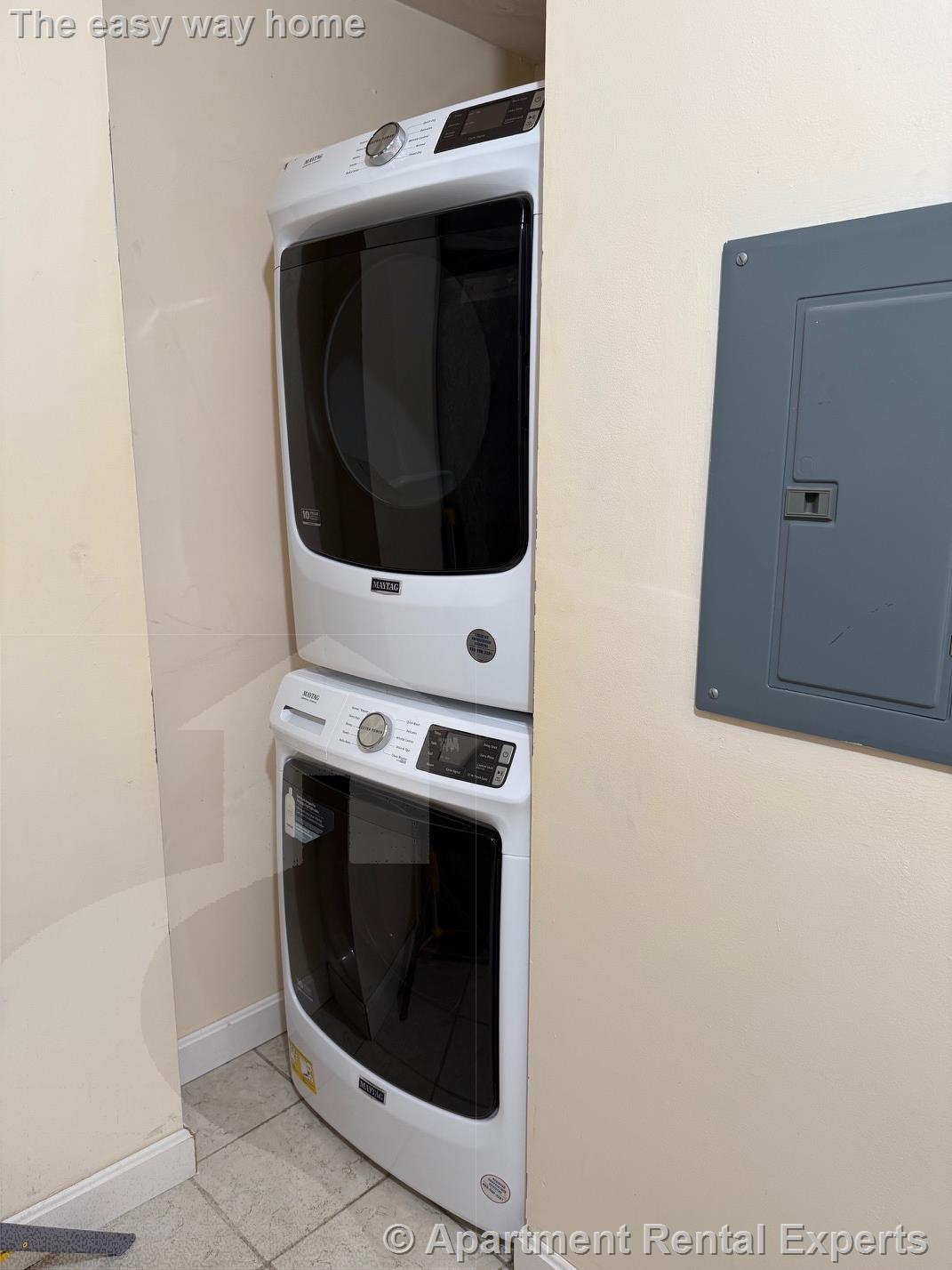 24 Chestnut St, Cambridgeport