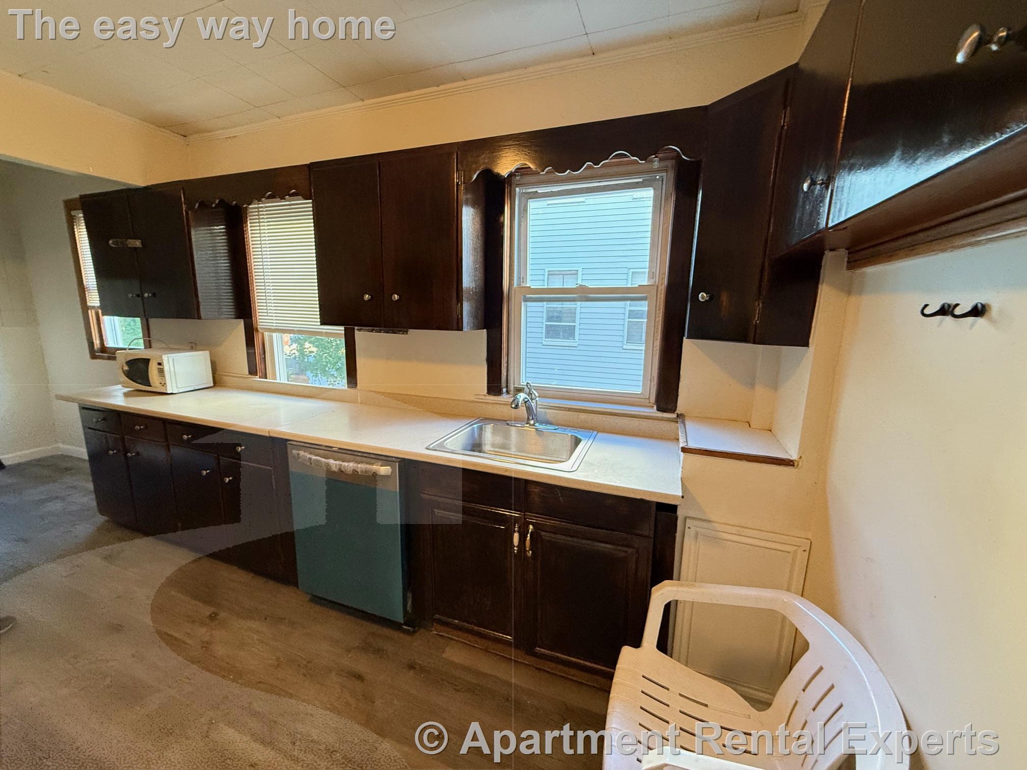 13 Waterhouse St, Teele Square