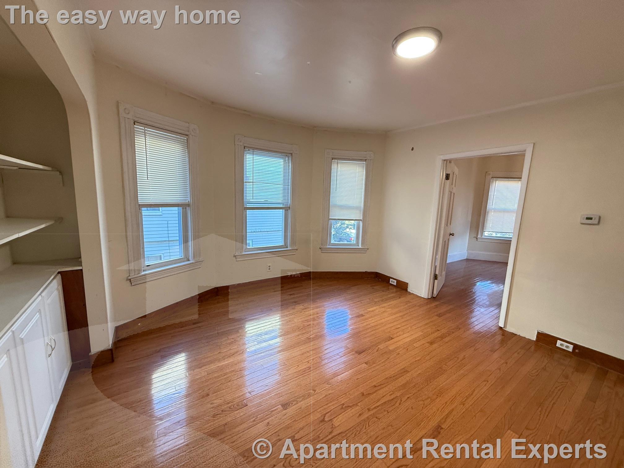 13 Waterhouse St, Teele Square