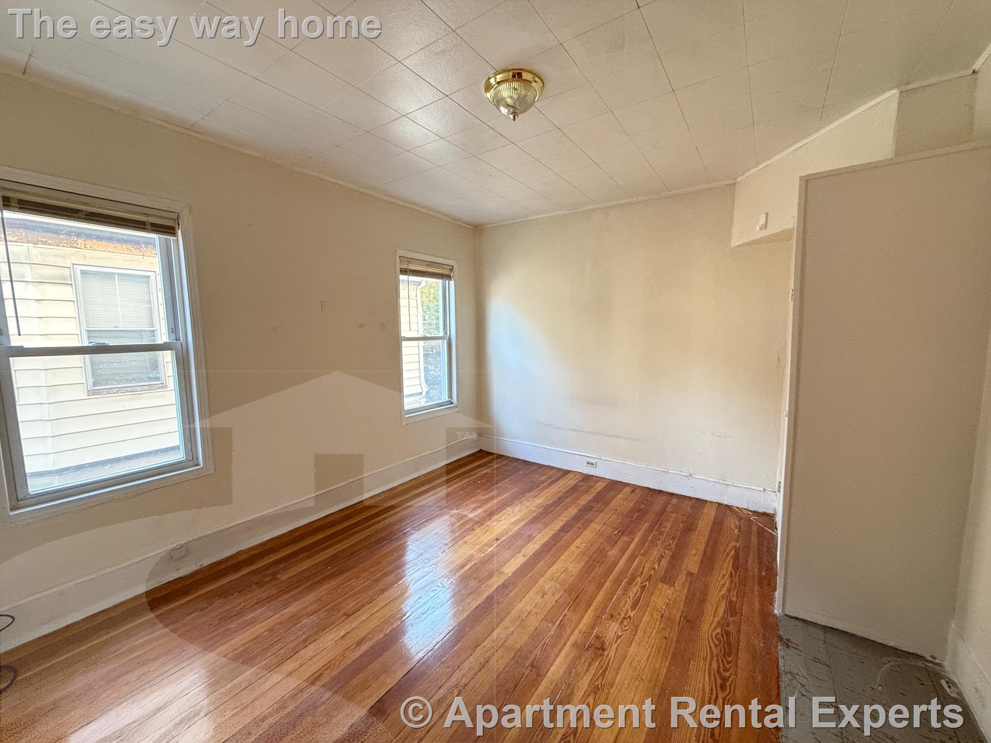 13 Waterhouse St, Teele Square