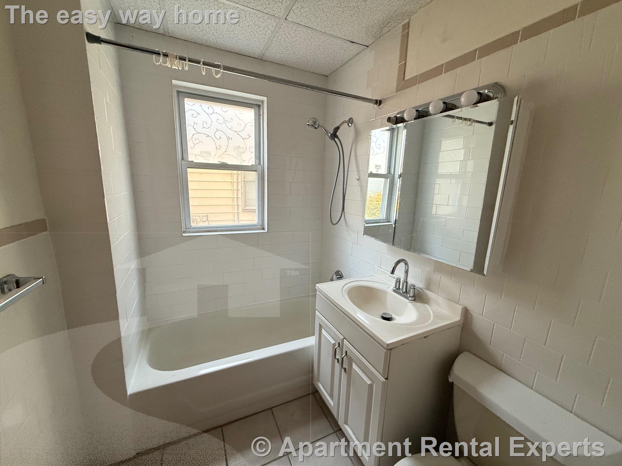 13 Waterhouse St, Teele Square