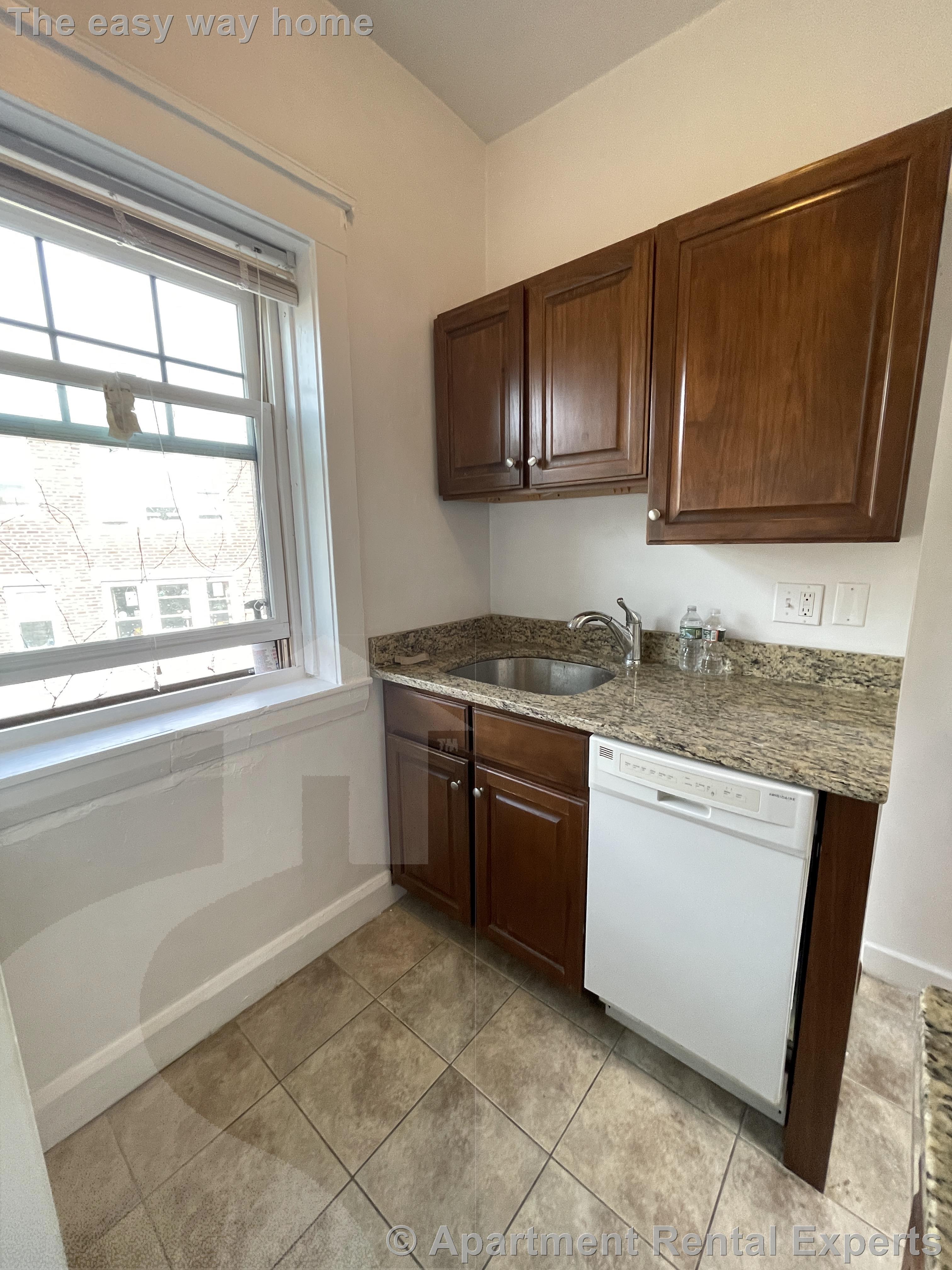 3 Linnaean St, Porter Square