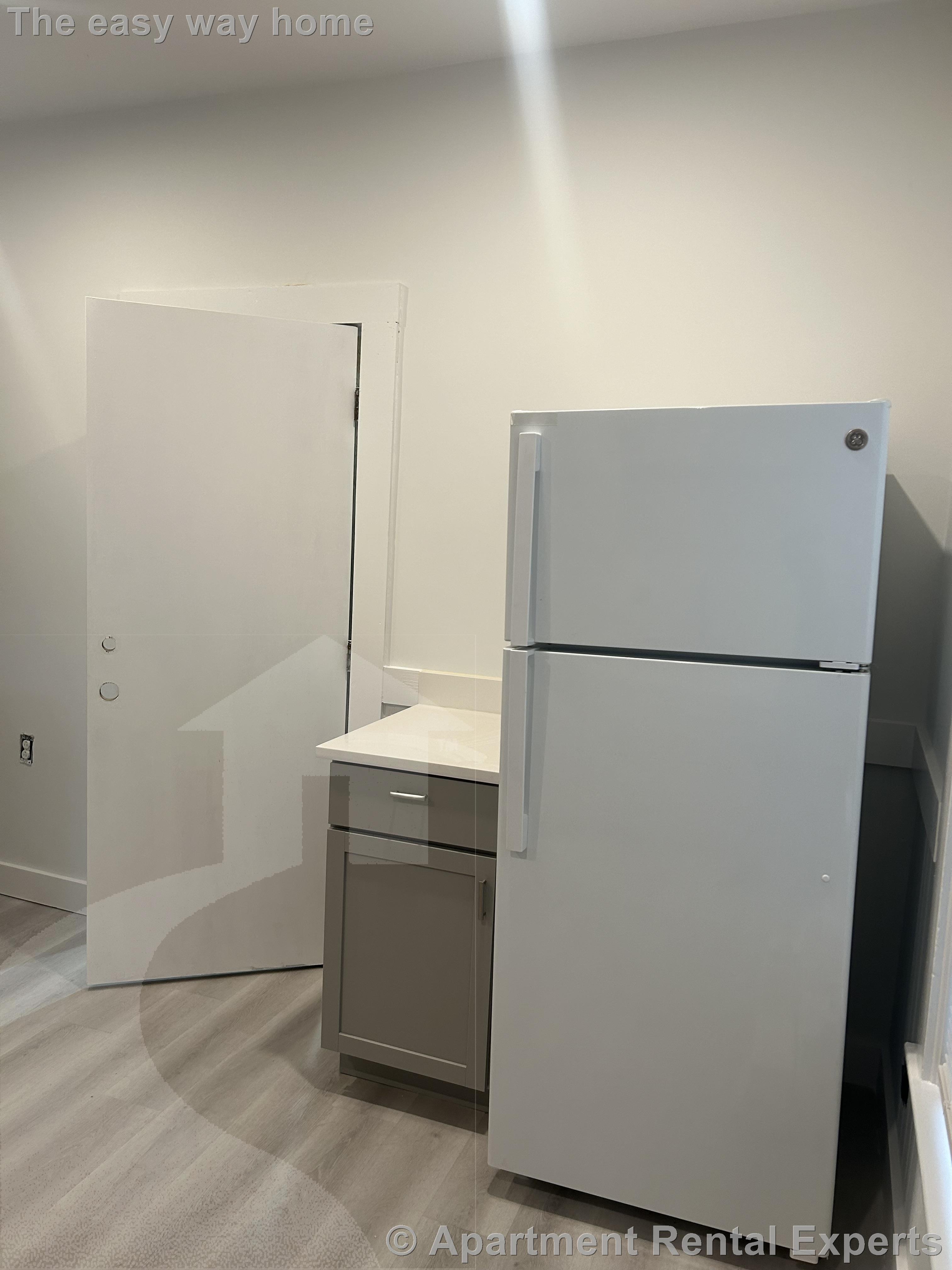 14-16 Stanford Ter, Porter Square