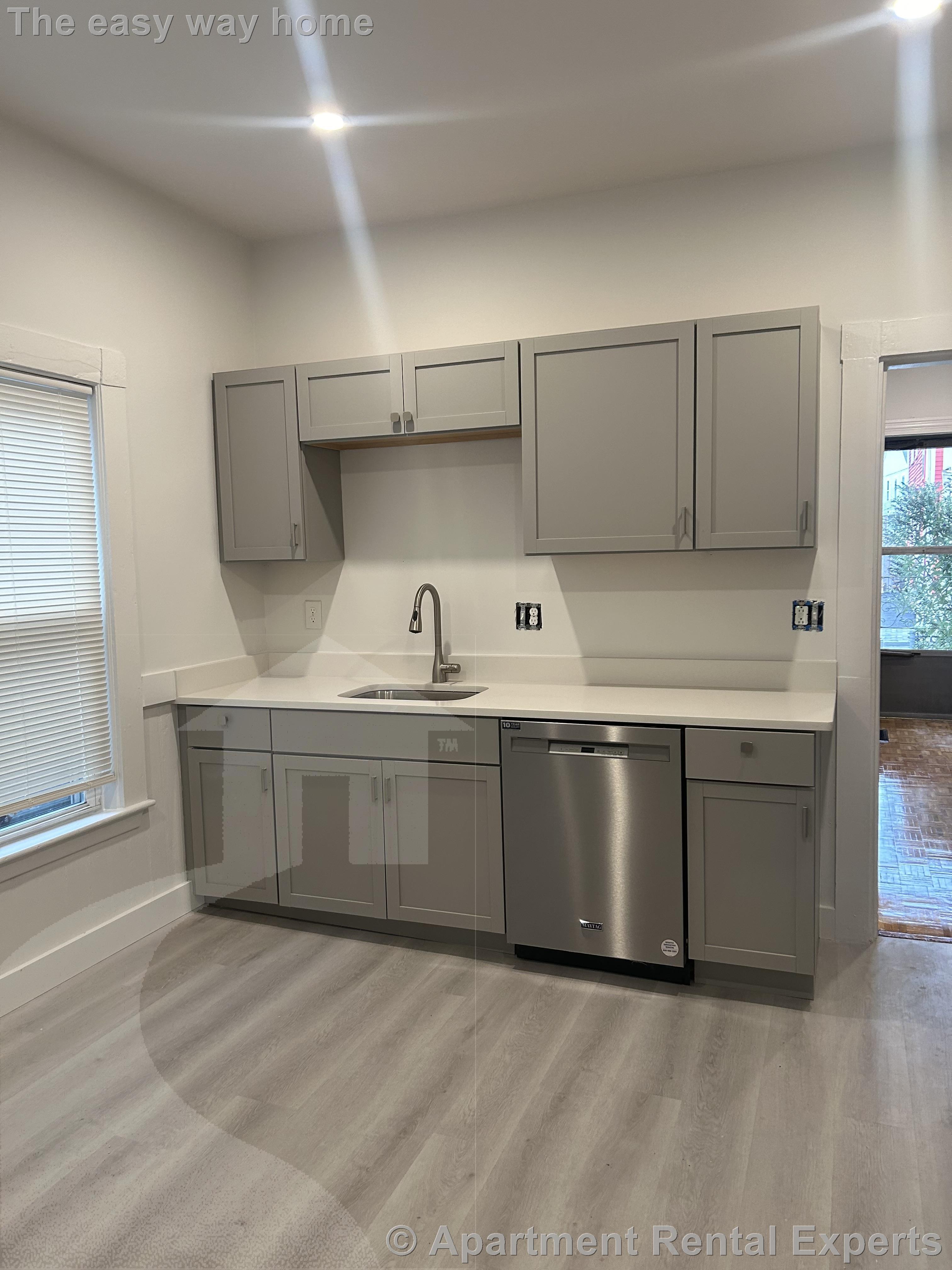 14-16 Stanford Ter, Porter Square