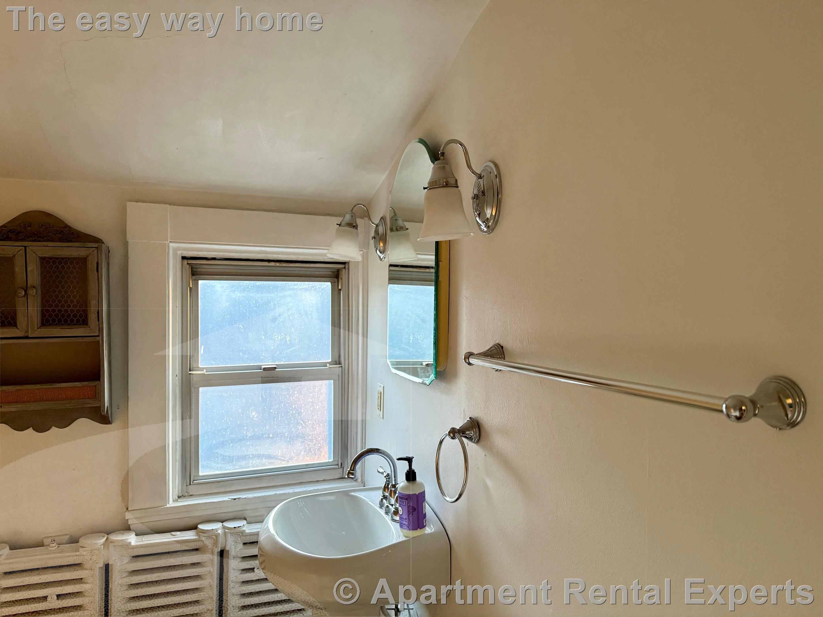 24 Central St, Spring Hill