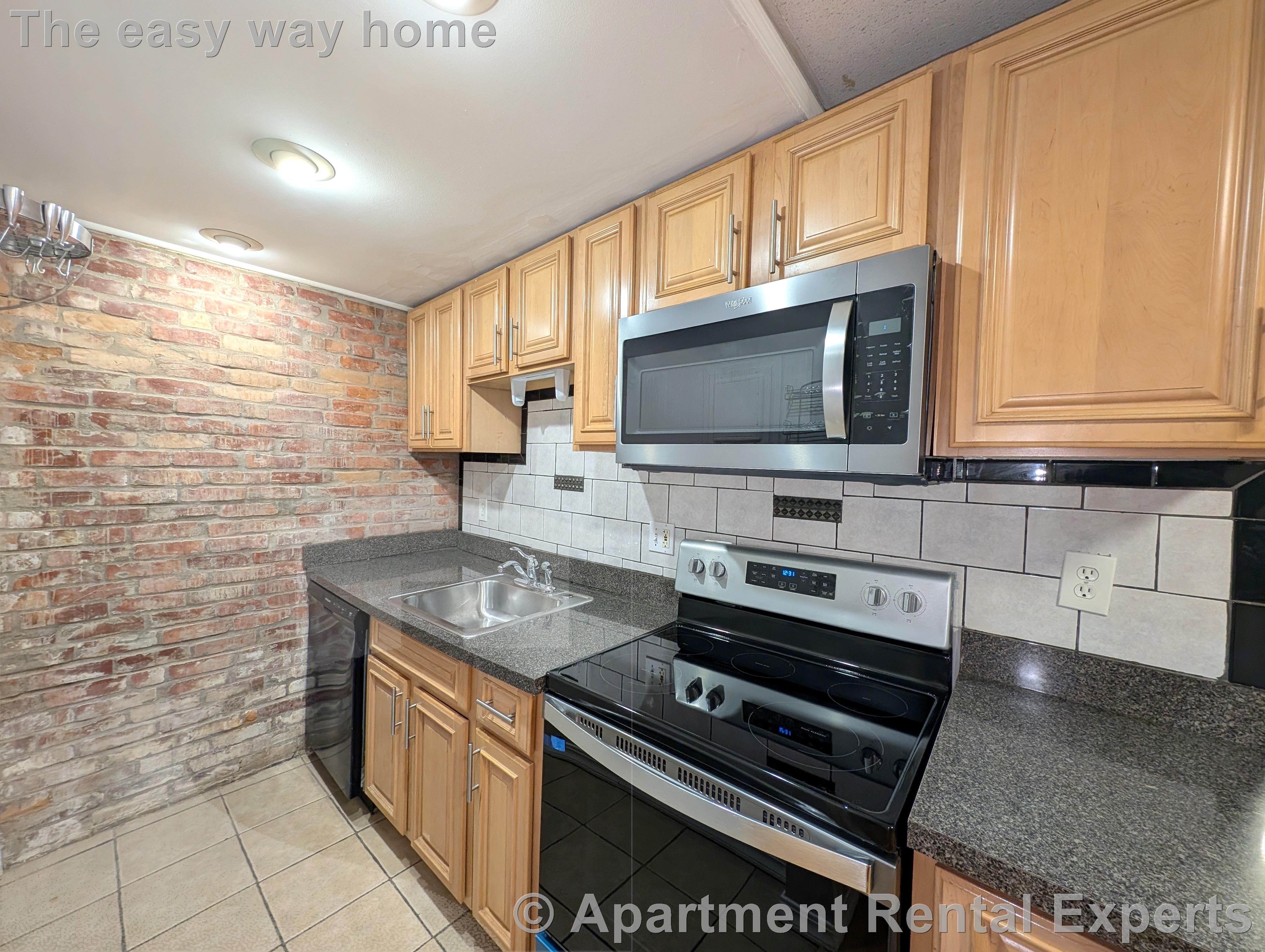 228 Western Ave, Central Square