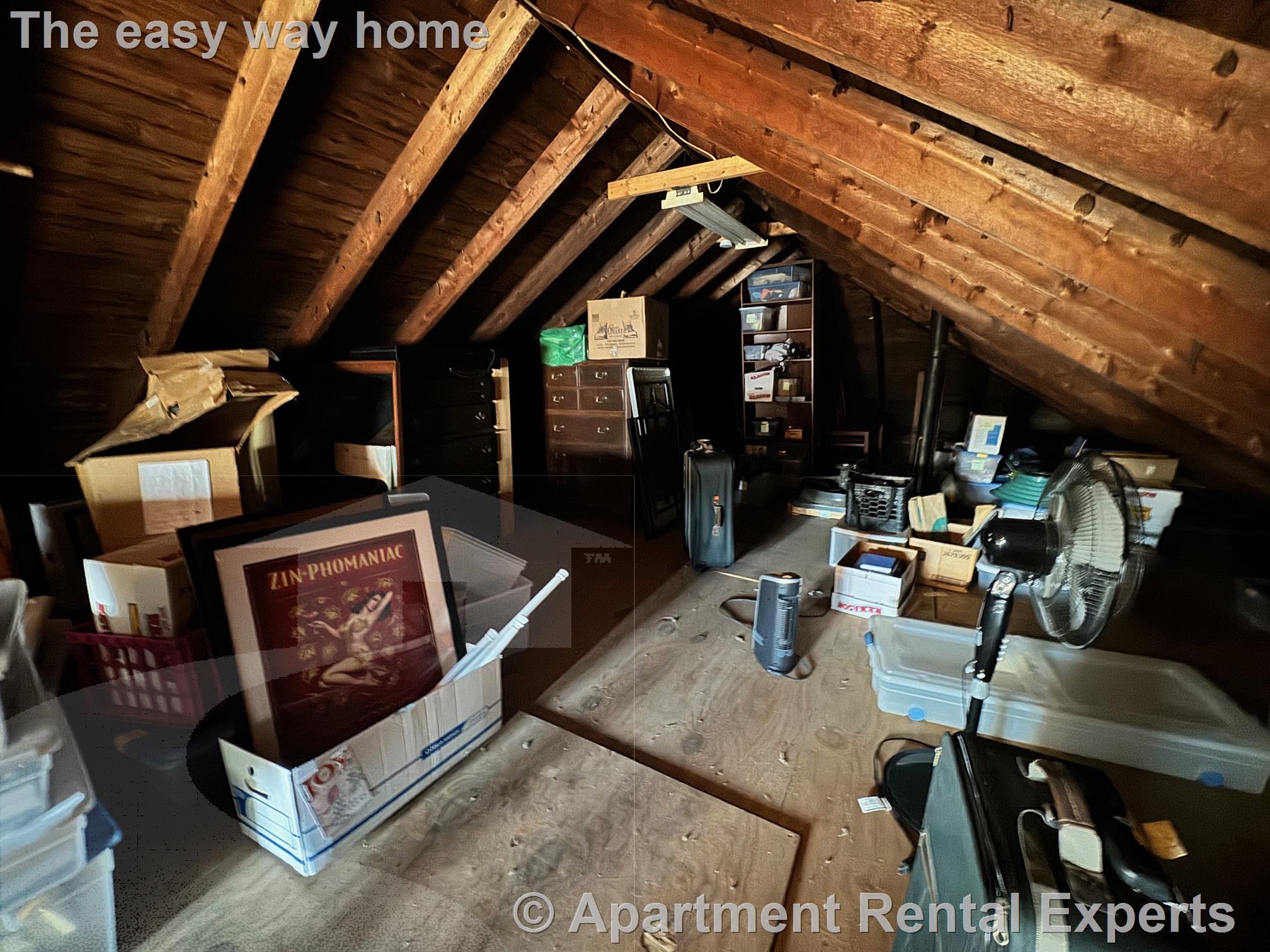 29 Sterling St, Tufts