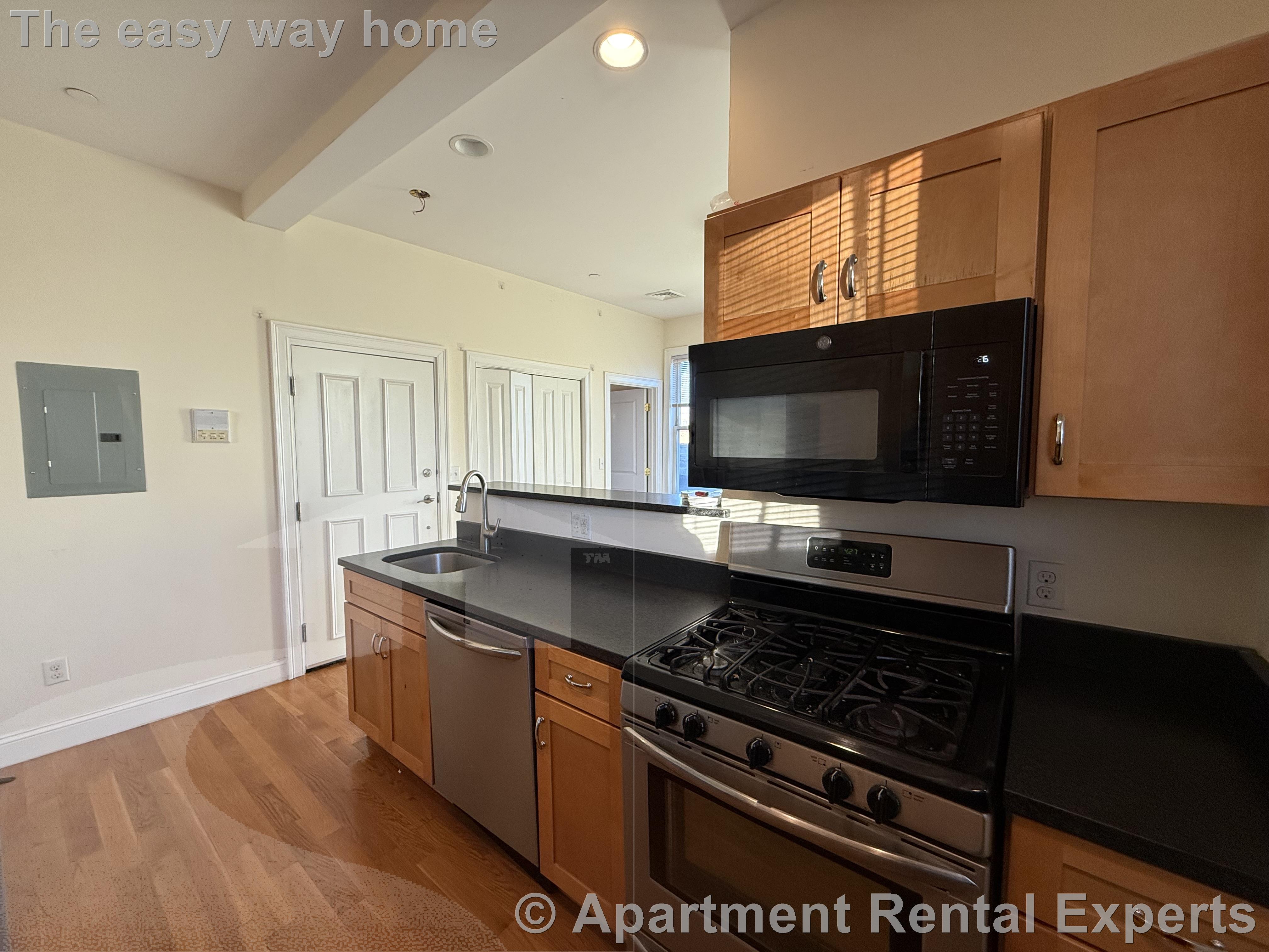 536 Cambridge, East Cambridge