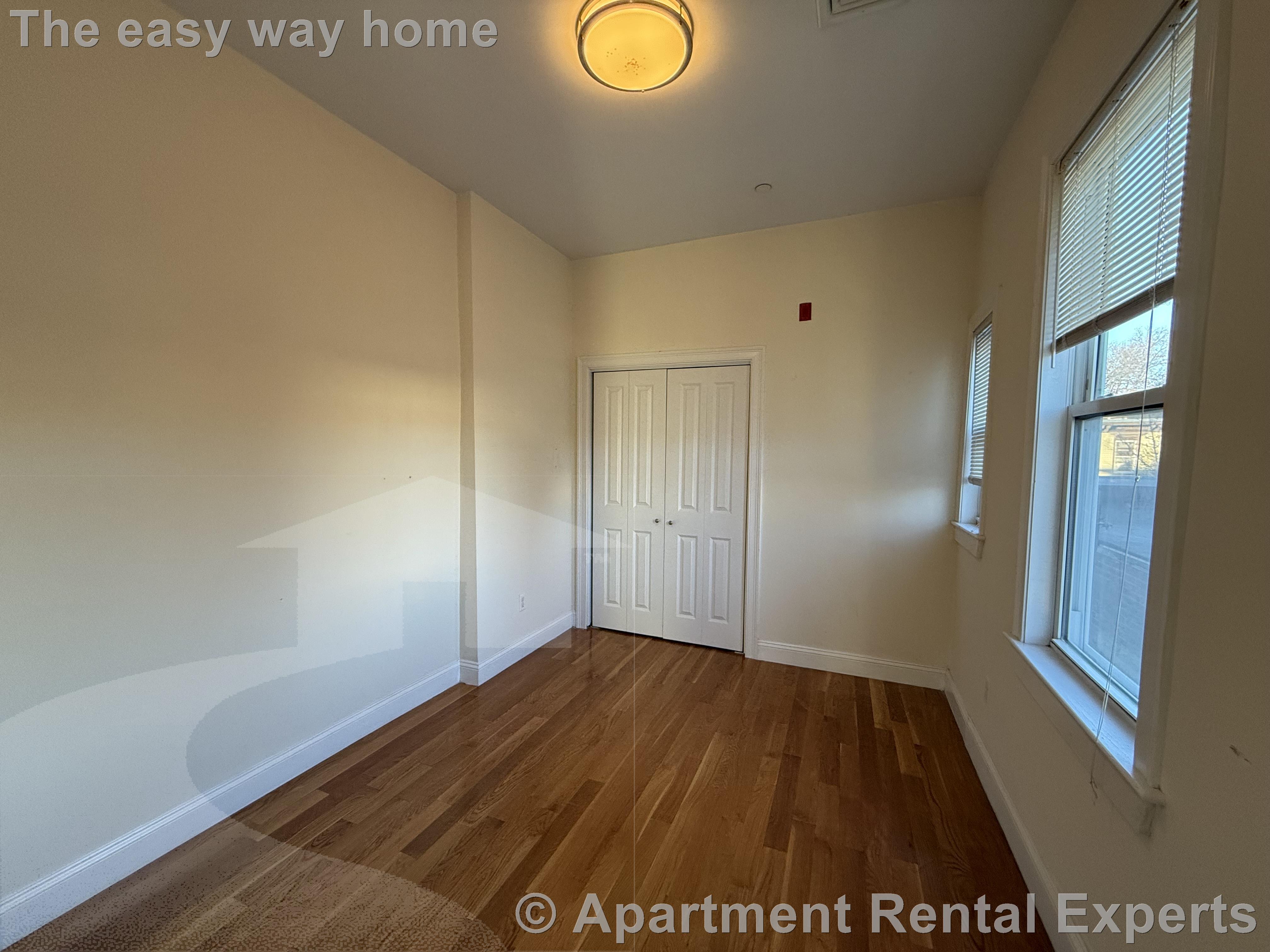 536 Cambridge, East Cambridge