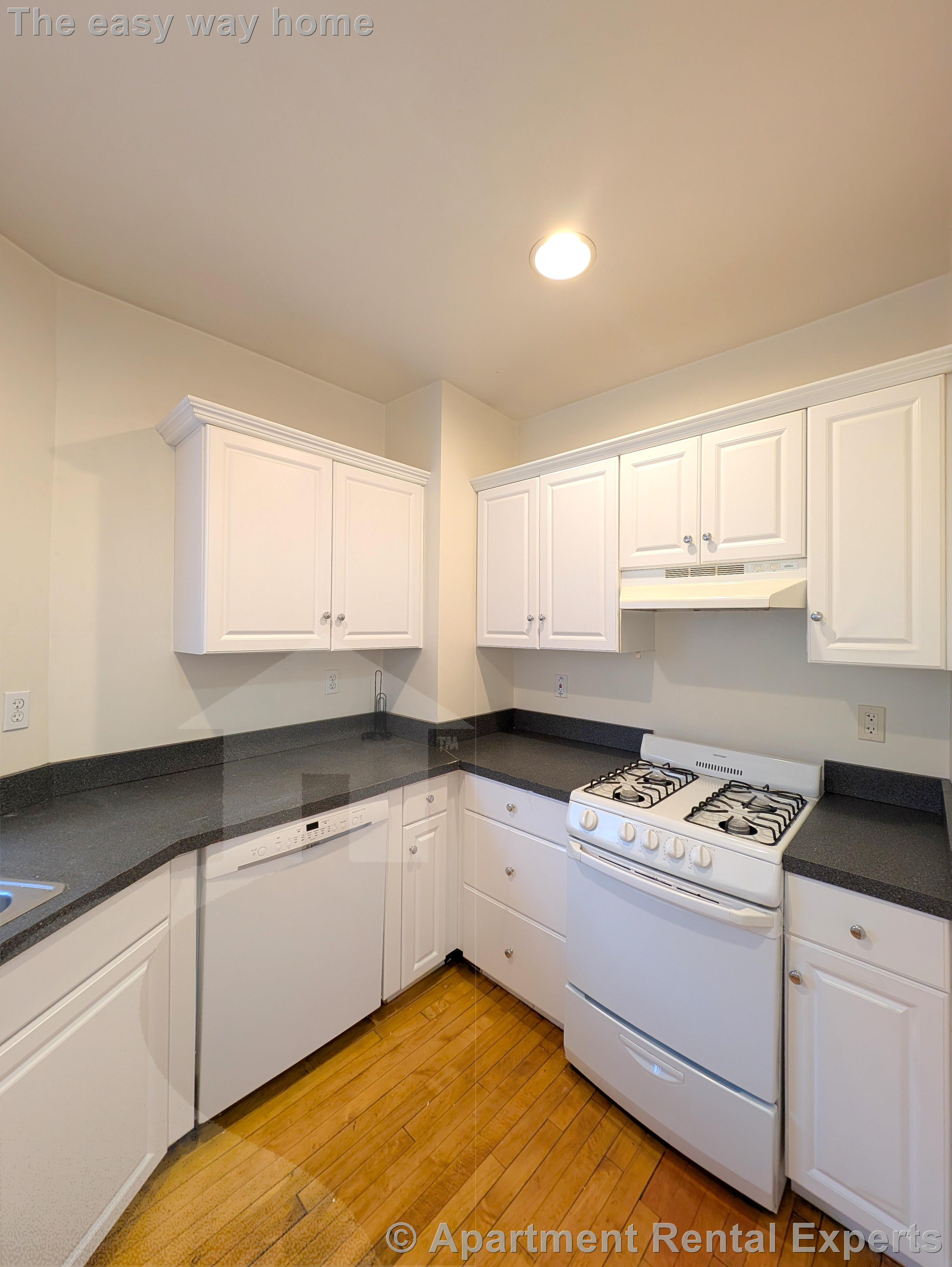 331A Harvard St, Harvard Square