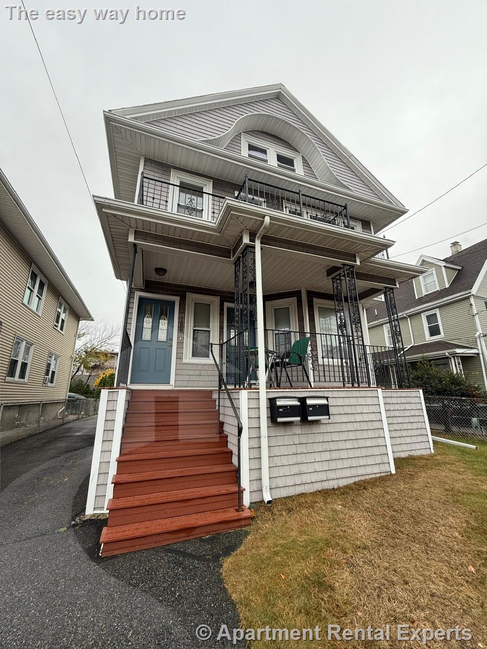 190 Harvard St, Tufts