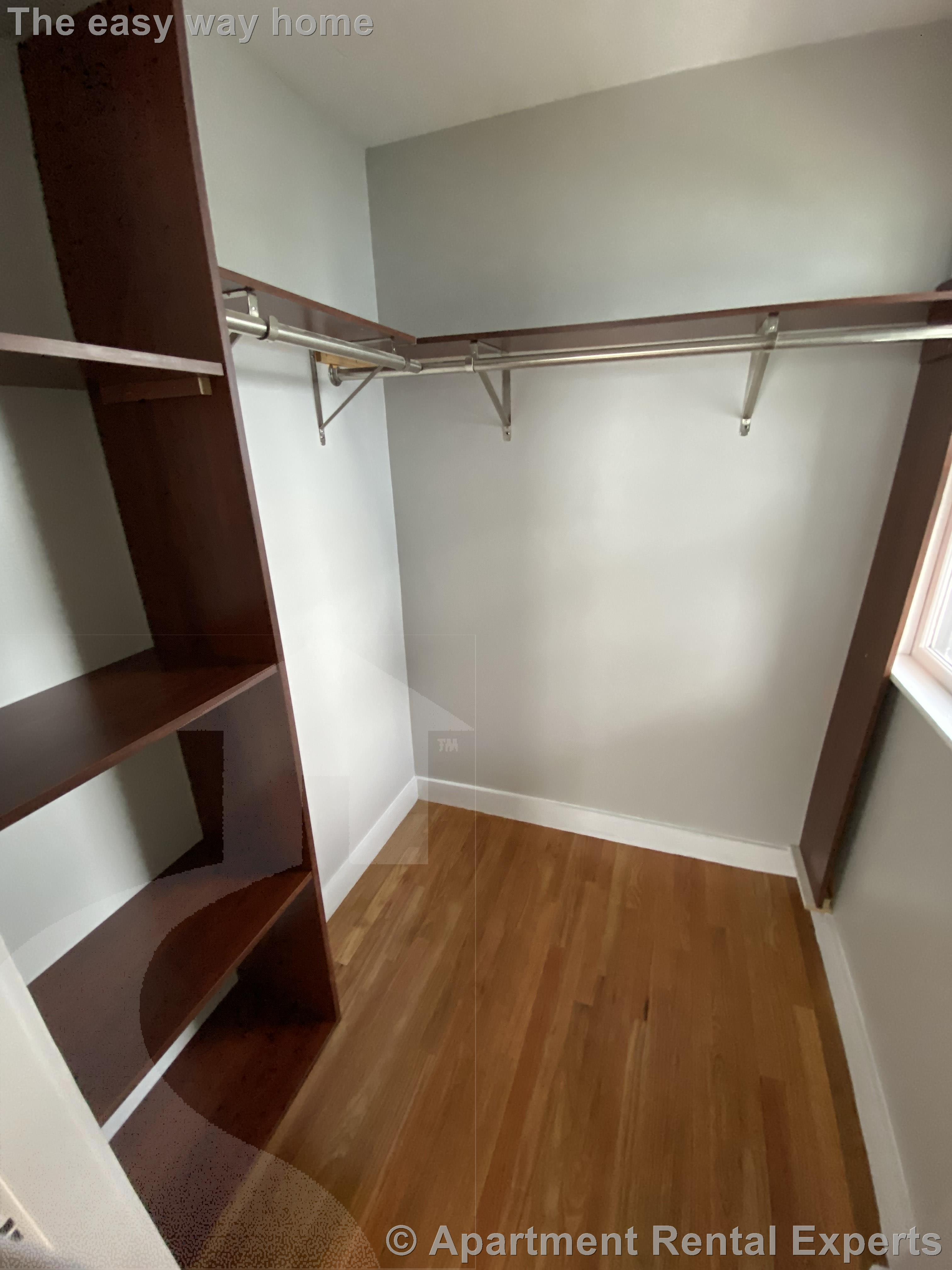 4 First St, Wellington