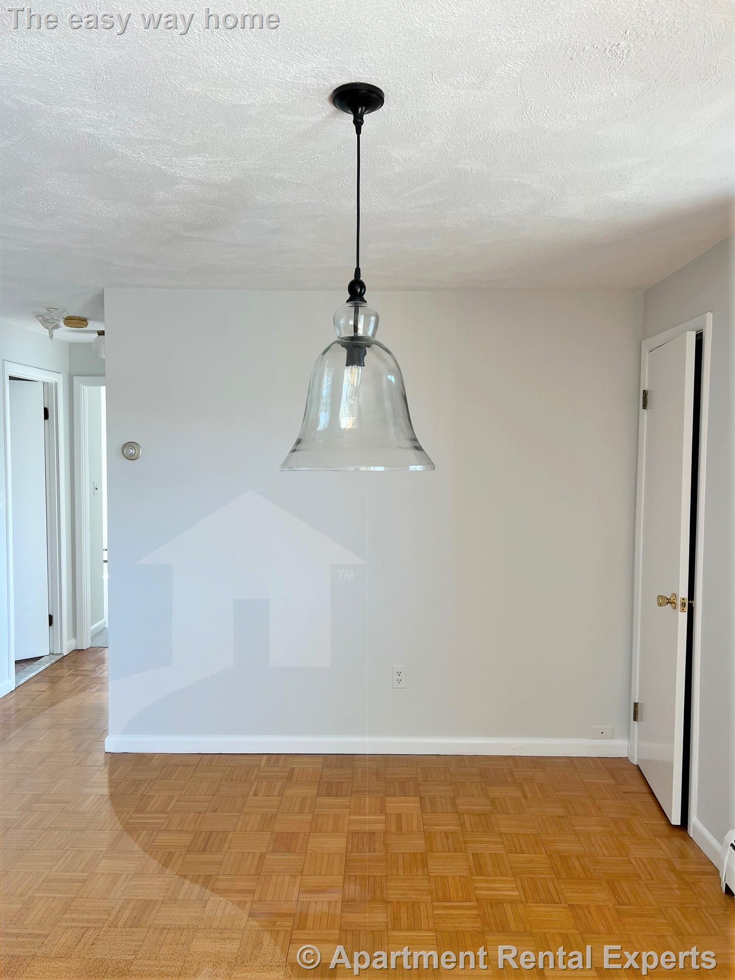 18 Hamilton Rd, Arlington Center