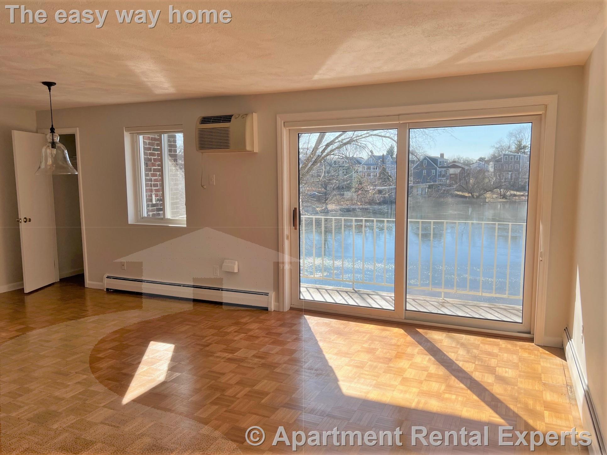 18 Hamilton Rd, Arlington Center