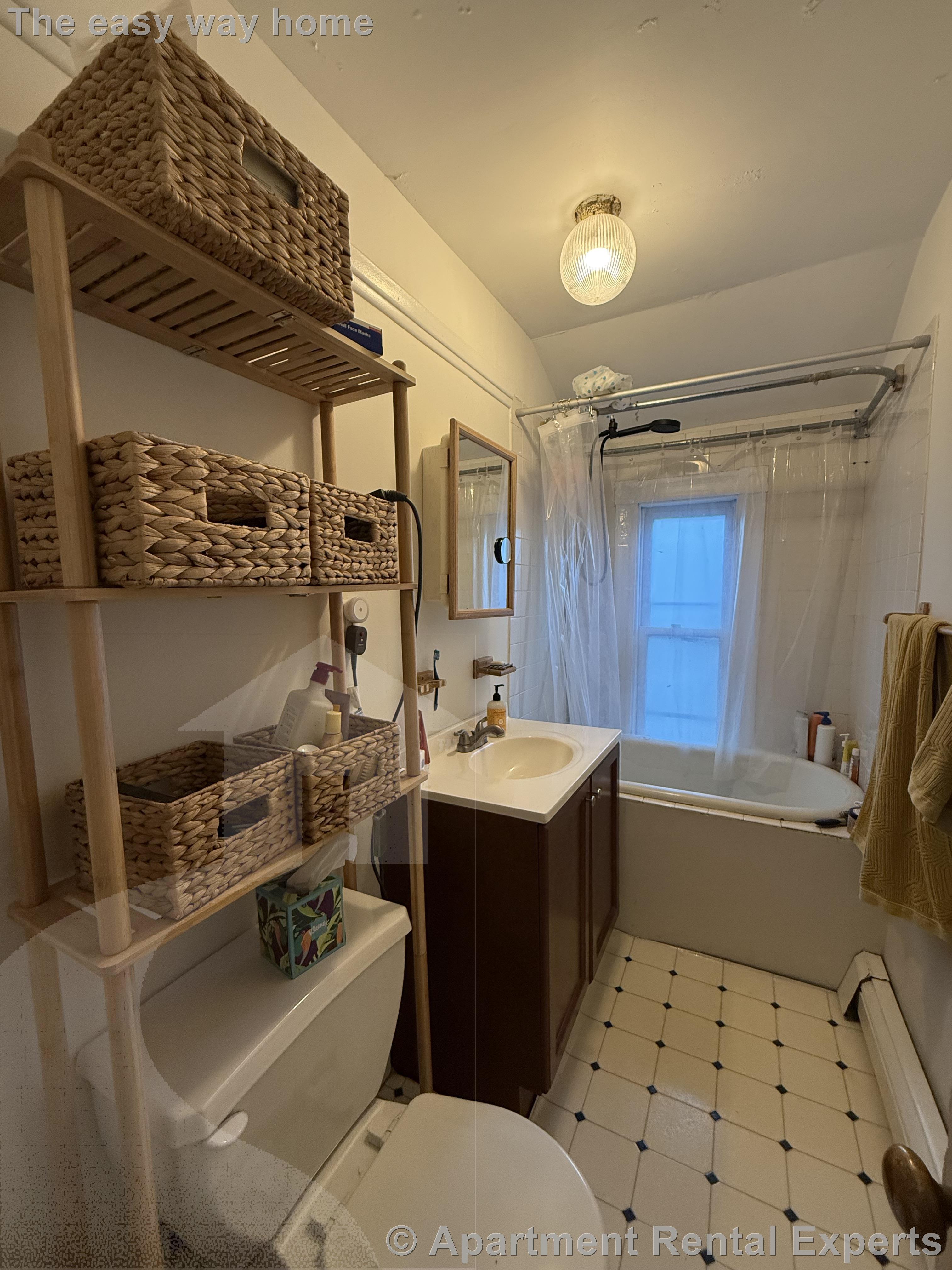 92 Rogers Ave, Ball Square