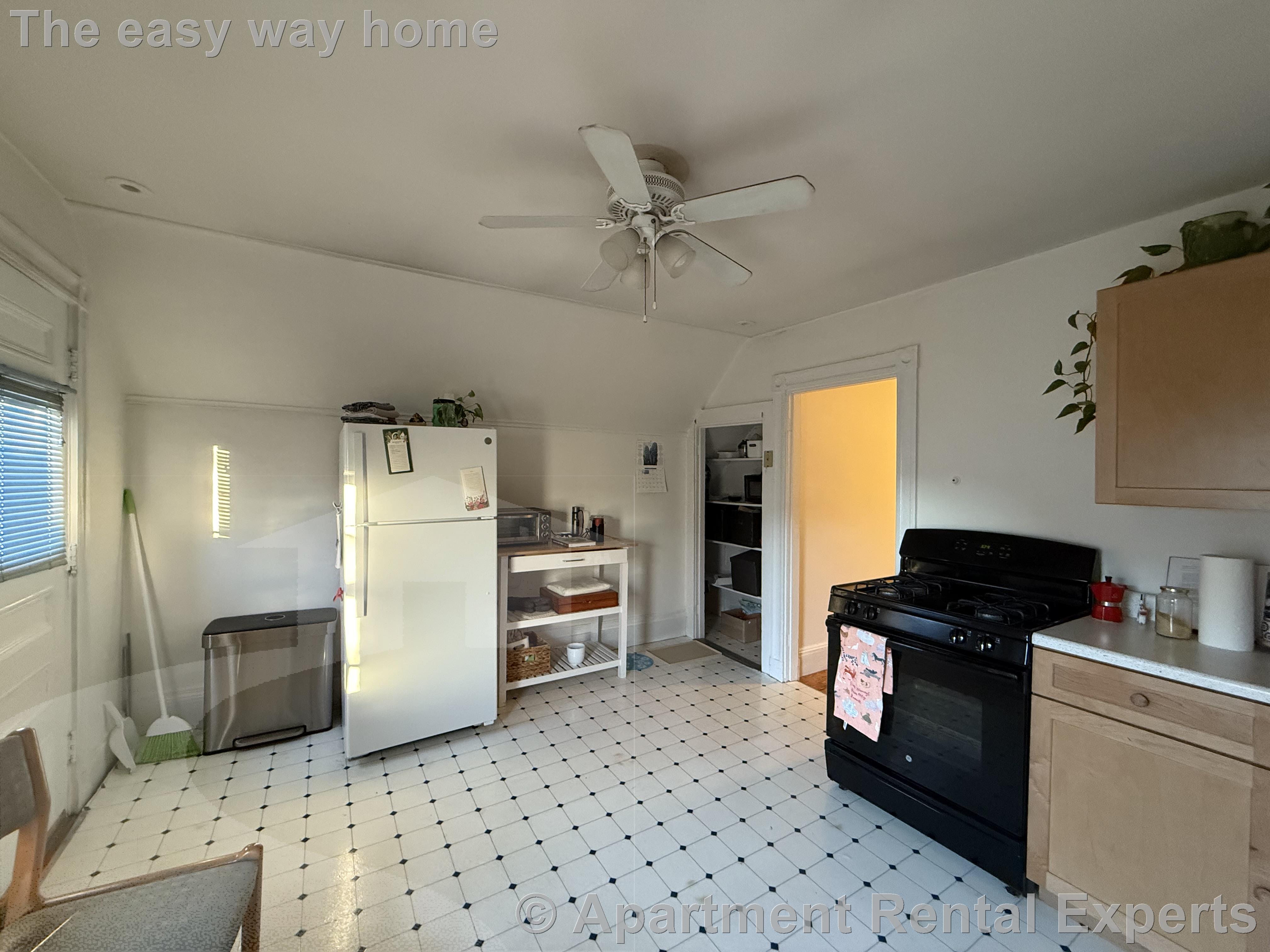 92 Rogers Ave, Ball Square