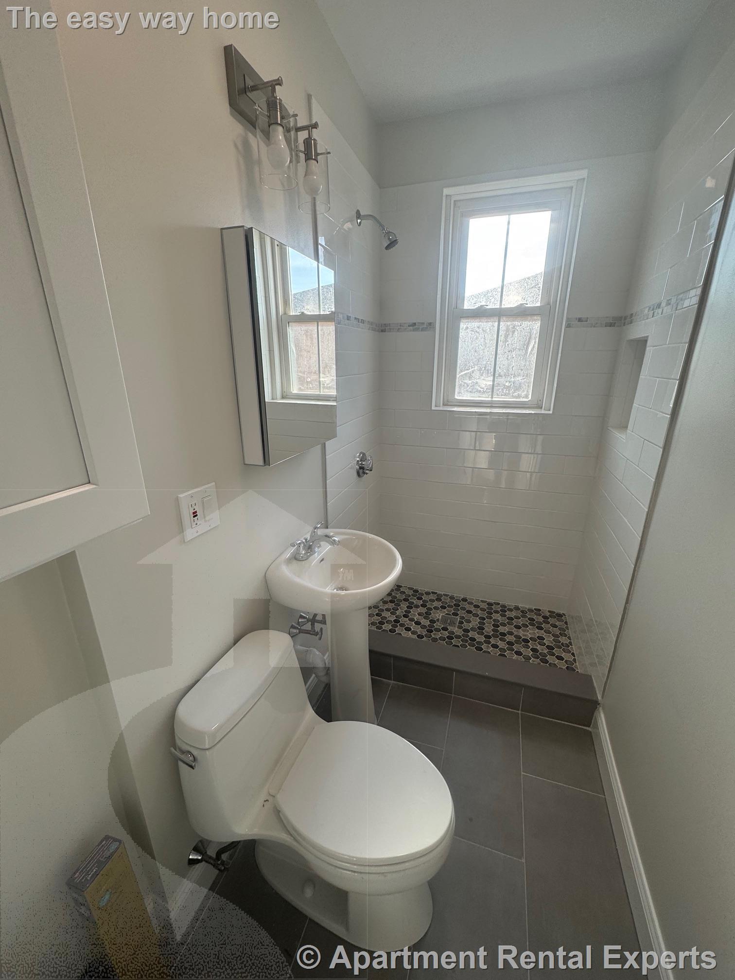 35 Laurel St, Spring Hill