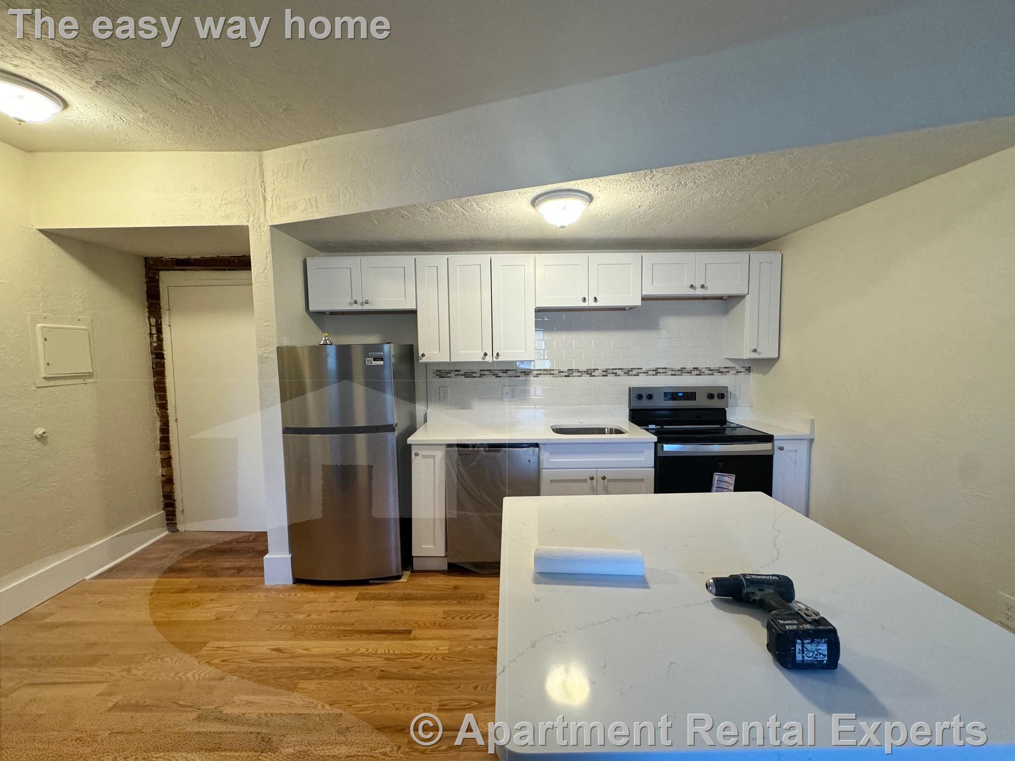 111 Walnut St, Winter Hill