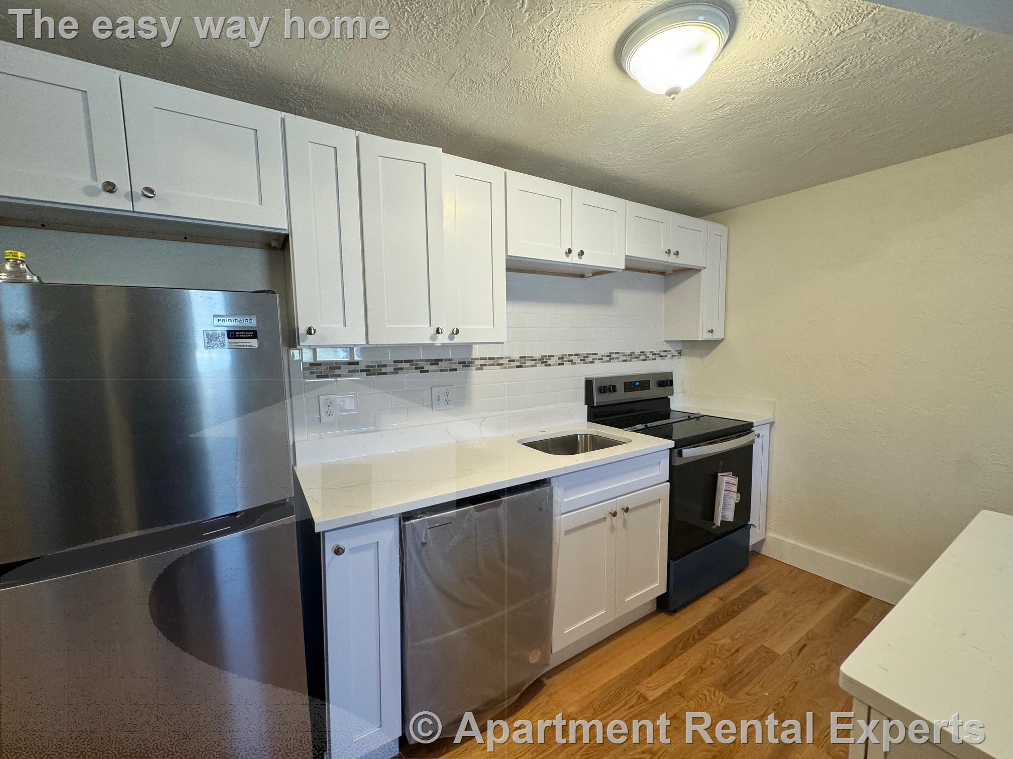 111 Walnut St, Winter Hill