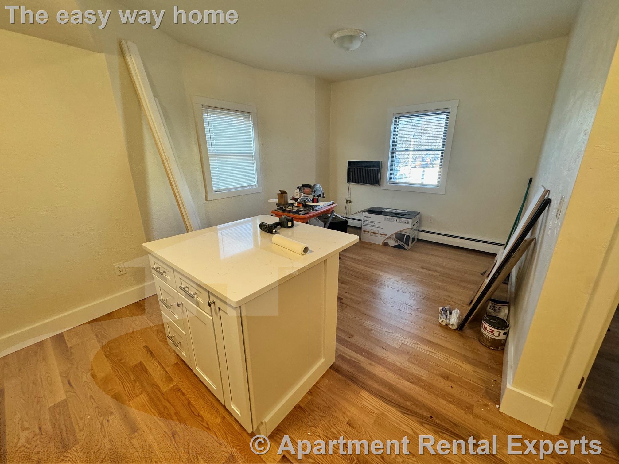 111 Walnut St, Winter Hill