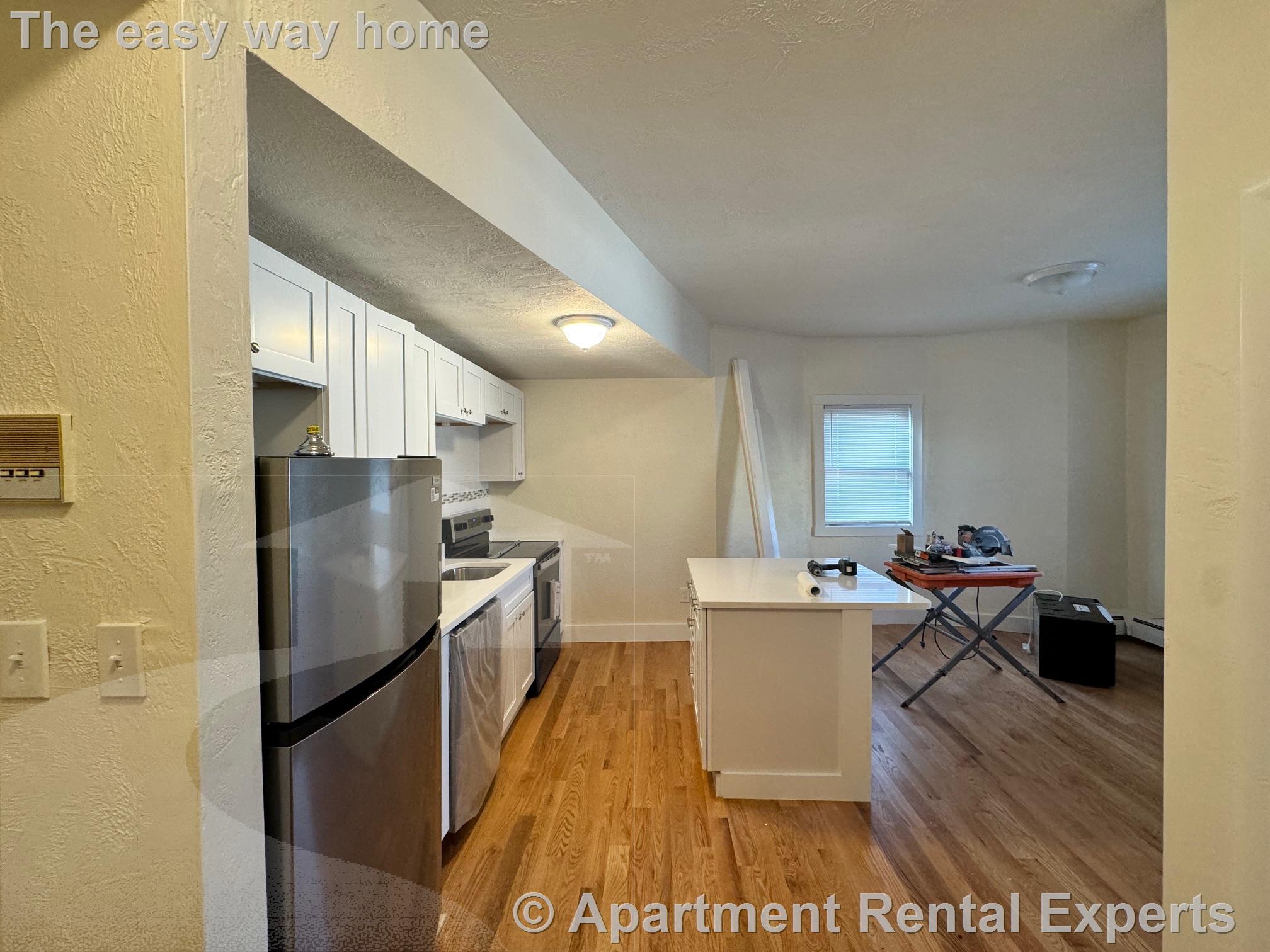 111 Walnut St, Winter Hill