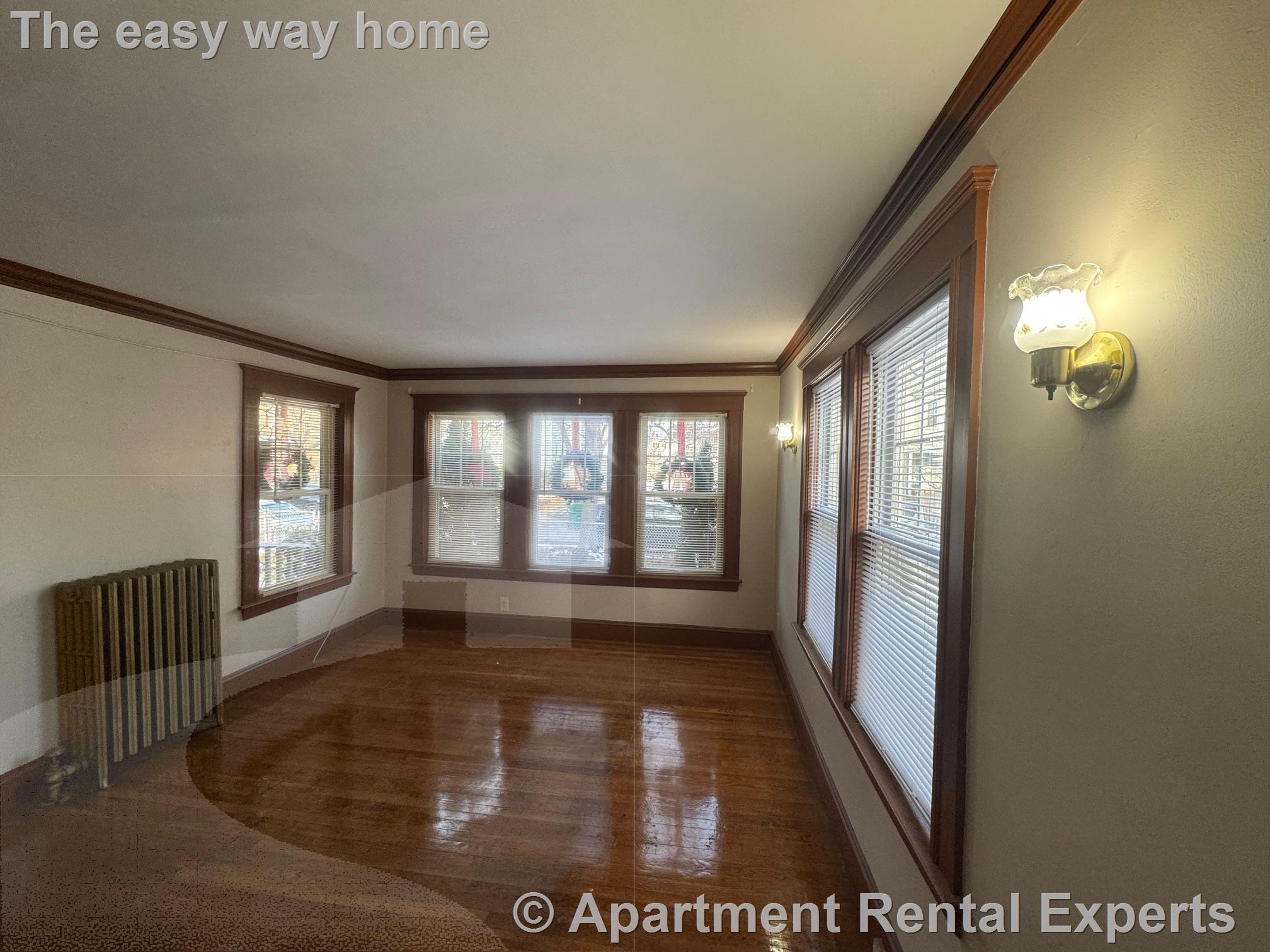 67 Sharon St, West Medford