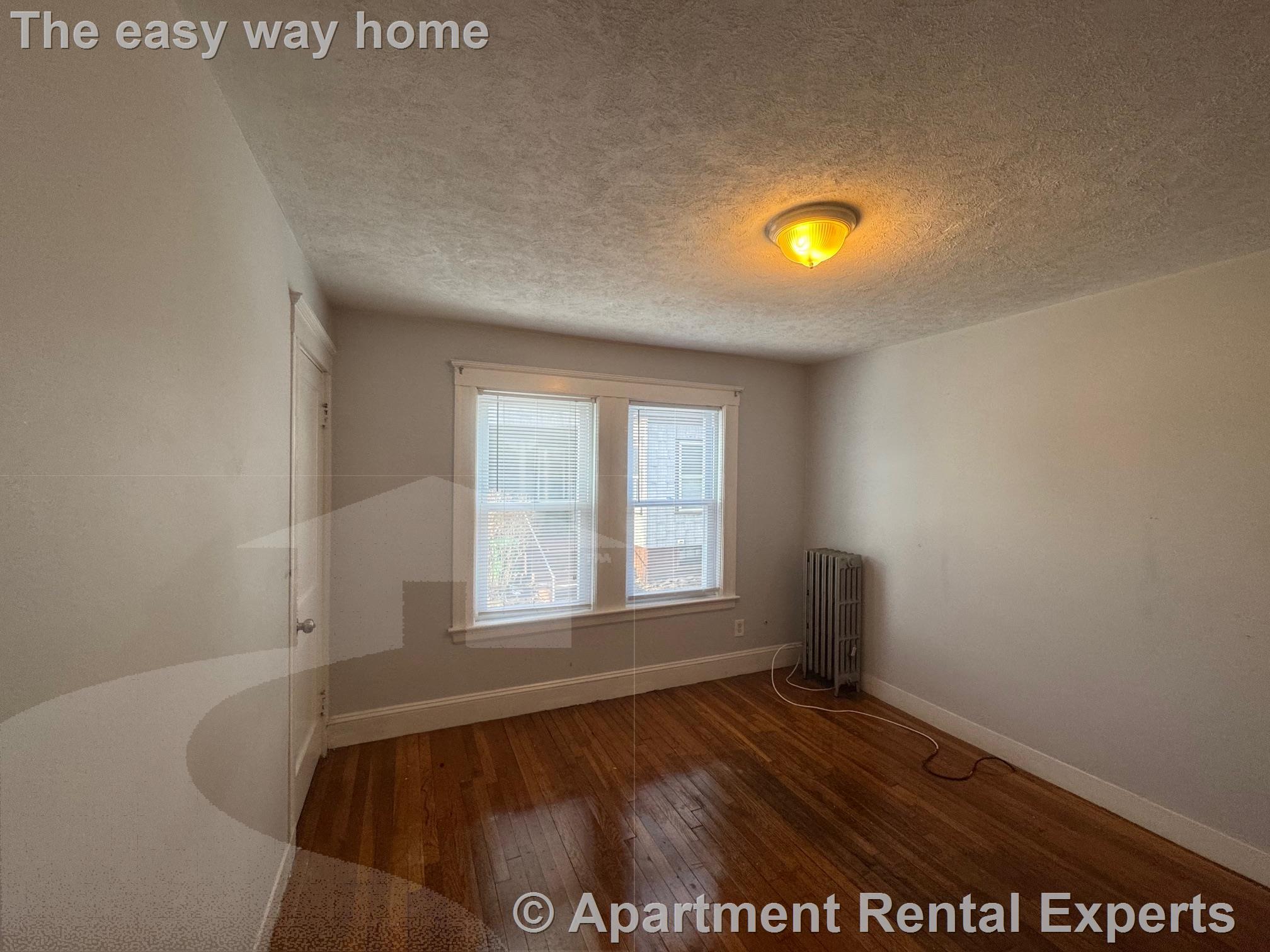 67 Sharon St, West Medford