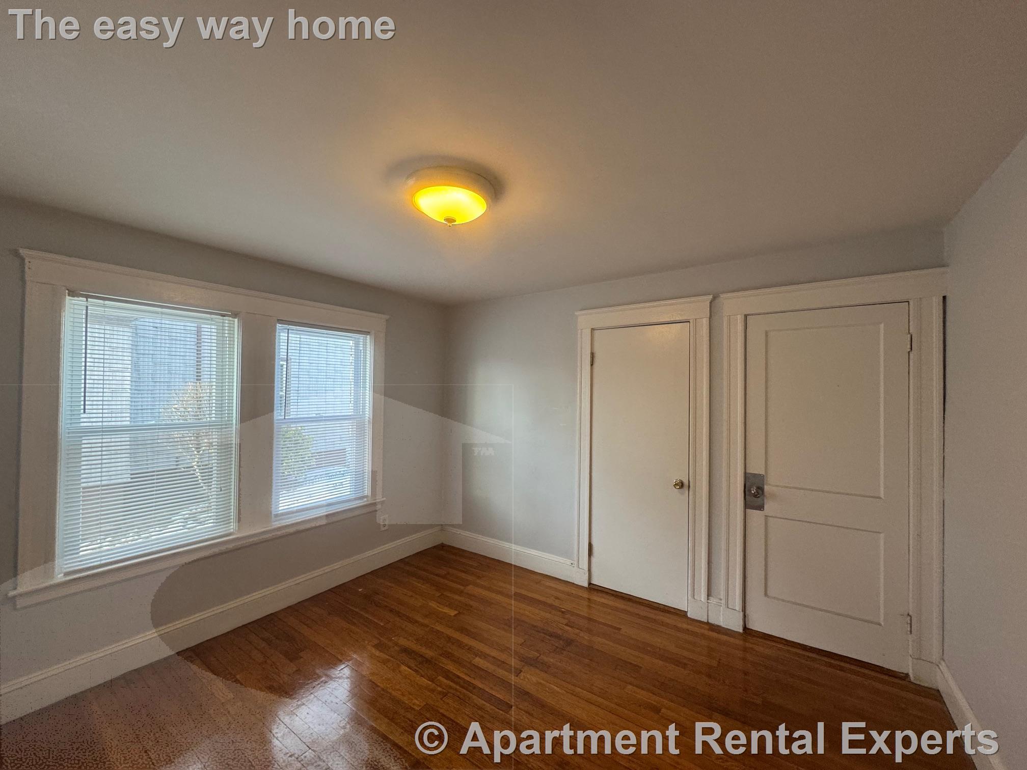 67 Sharon St, West Medford