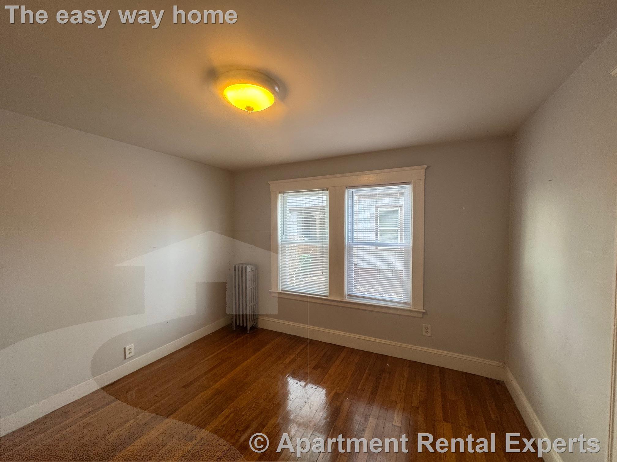 67 Sharon St, West Medford