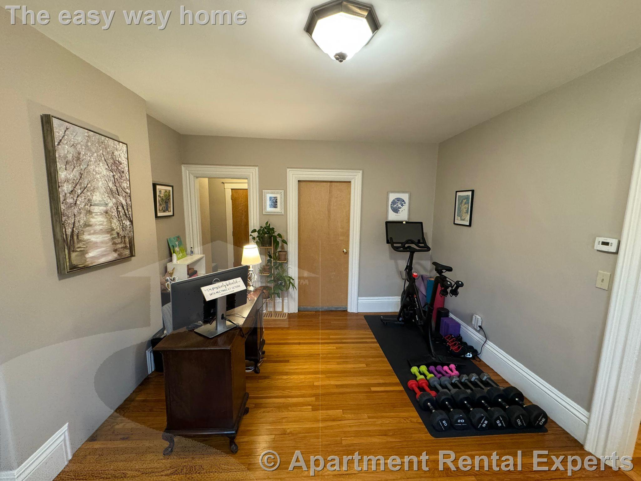 8 Meacham Rd, Davis Square