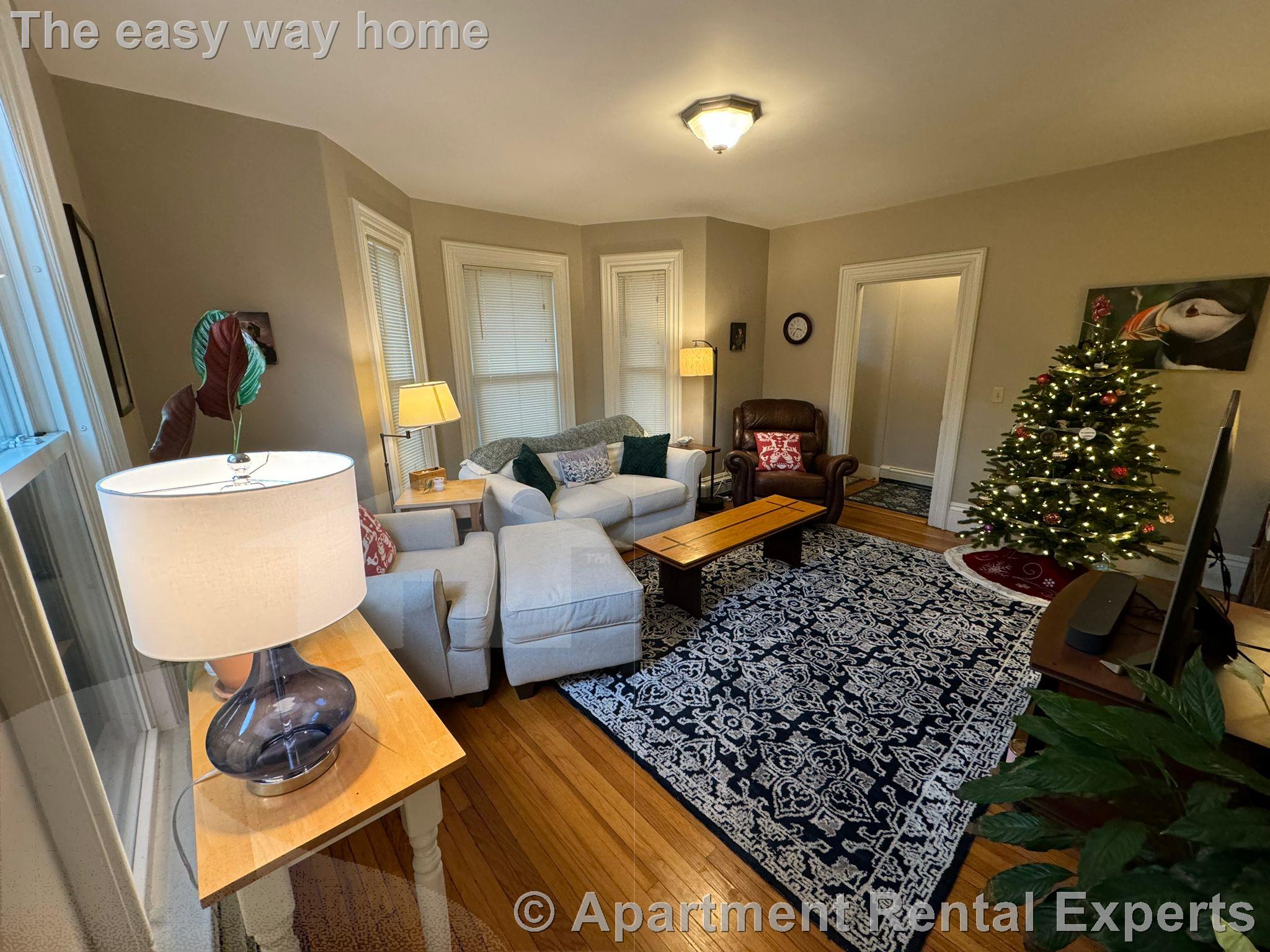 8 Meacham Rd, Davis Square