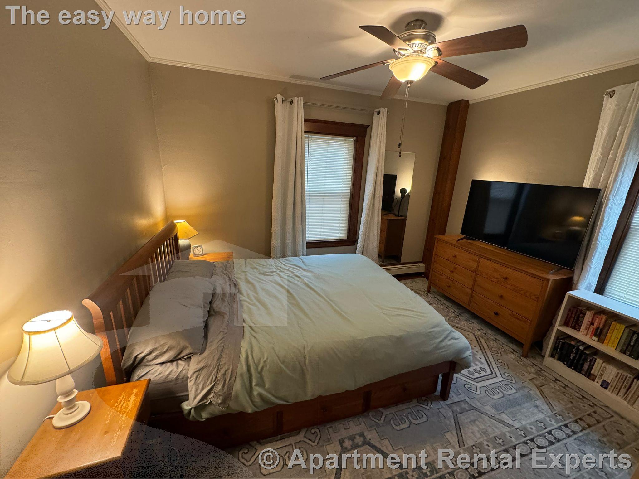 8 Meacham Rd, Davis Square