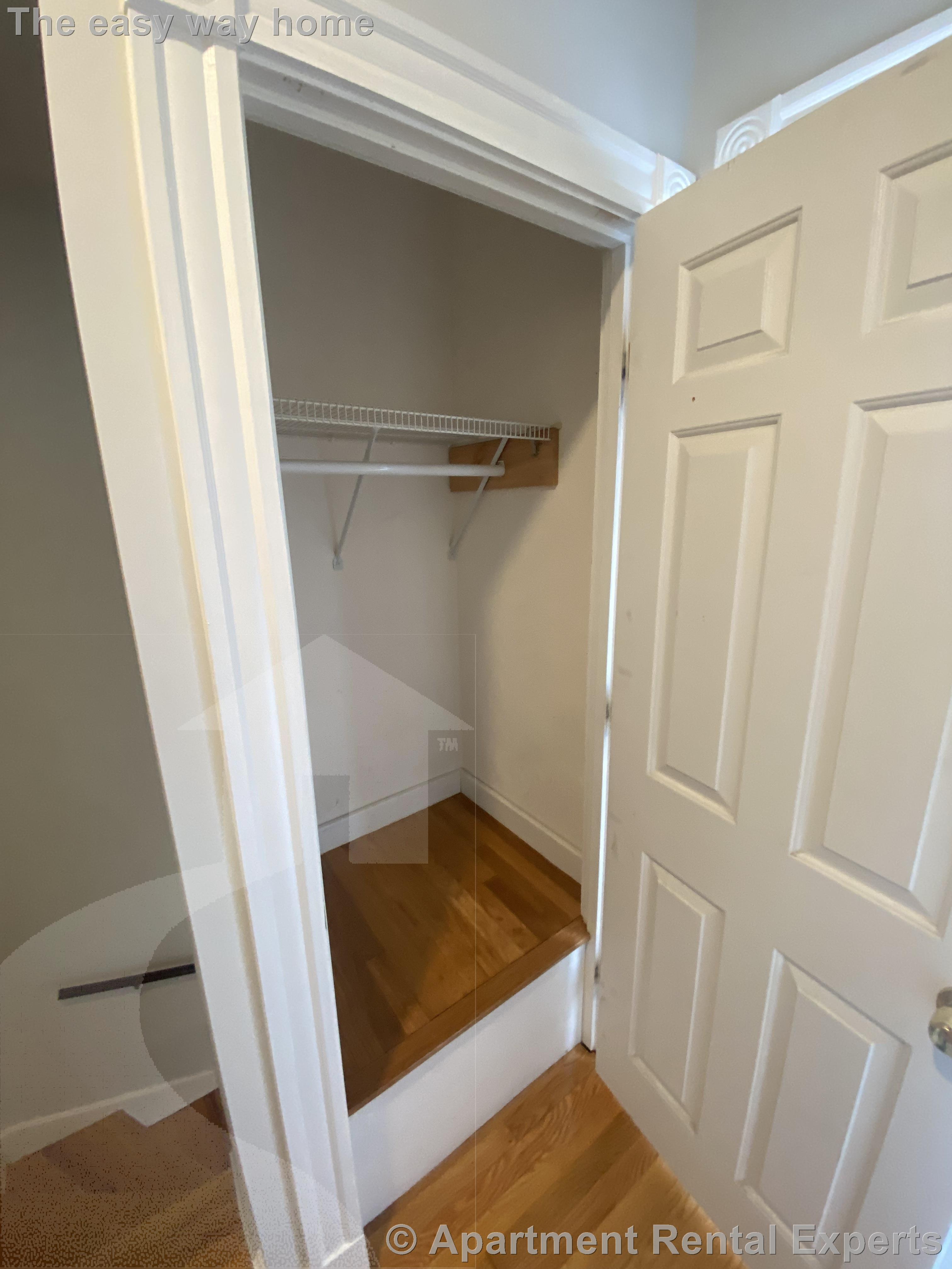 155 Winthrop St, Tufts