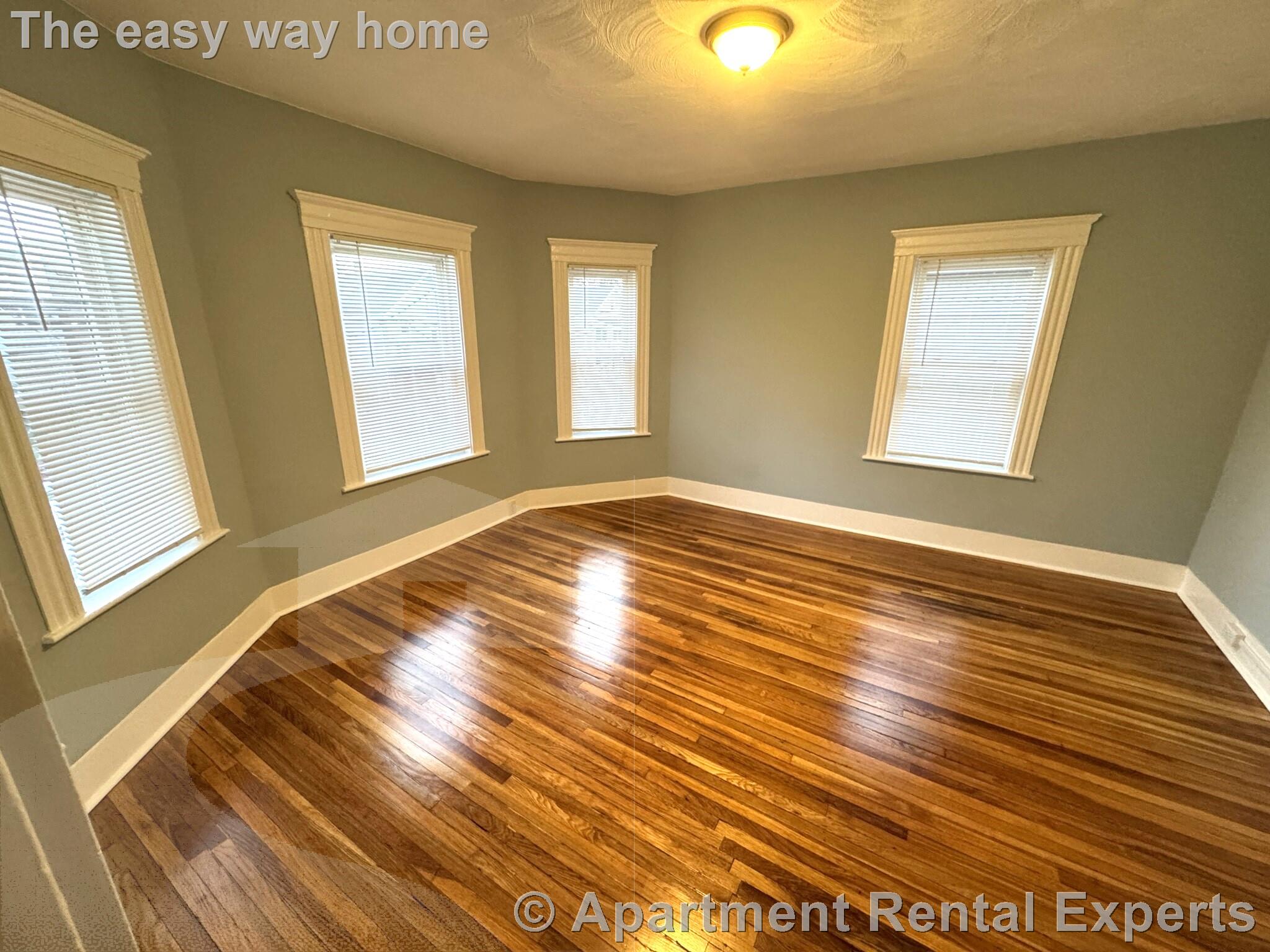 35 Cameron Ave, Davis Square