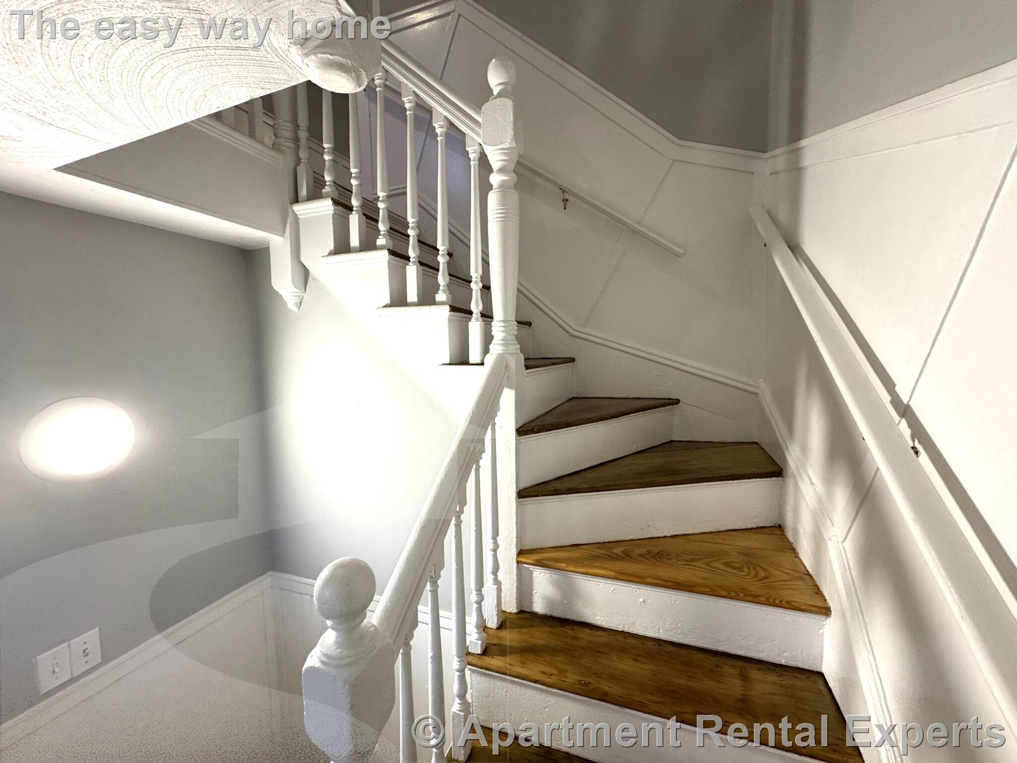 35 Cameron Ave, Davis Square