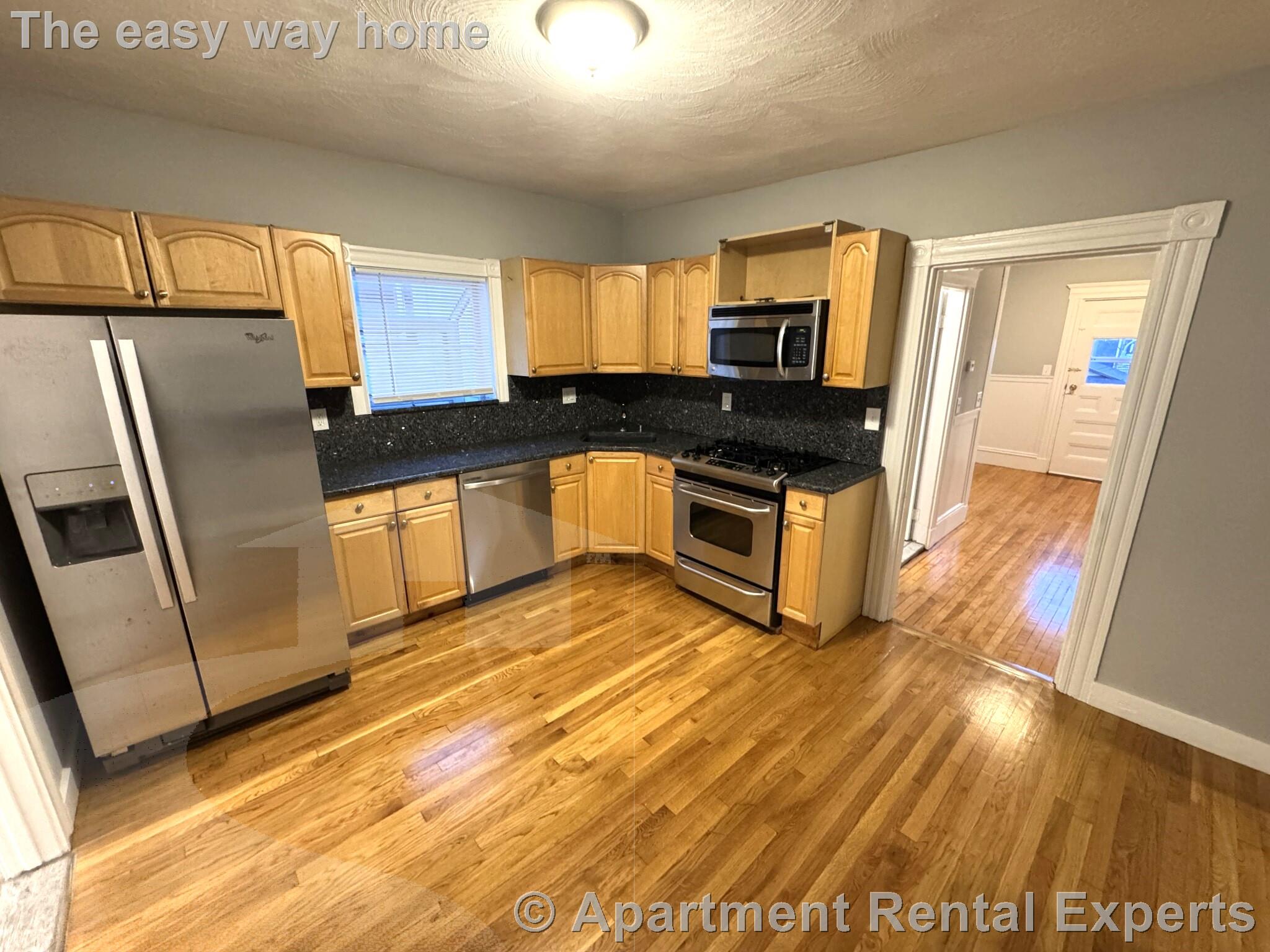 35 Cameron Ave, Davis Square