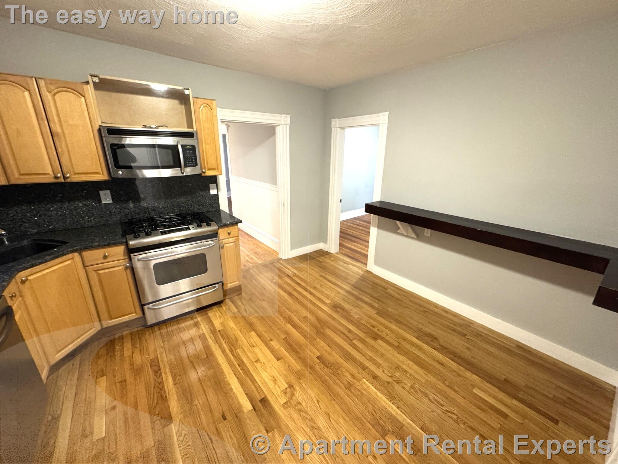 35 Cameron Ave, Davis Square