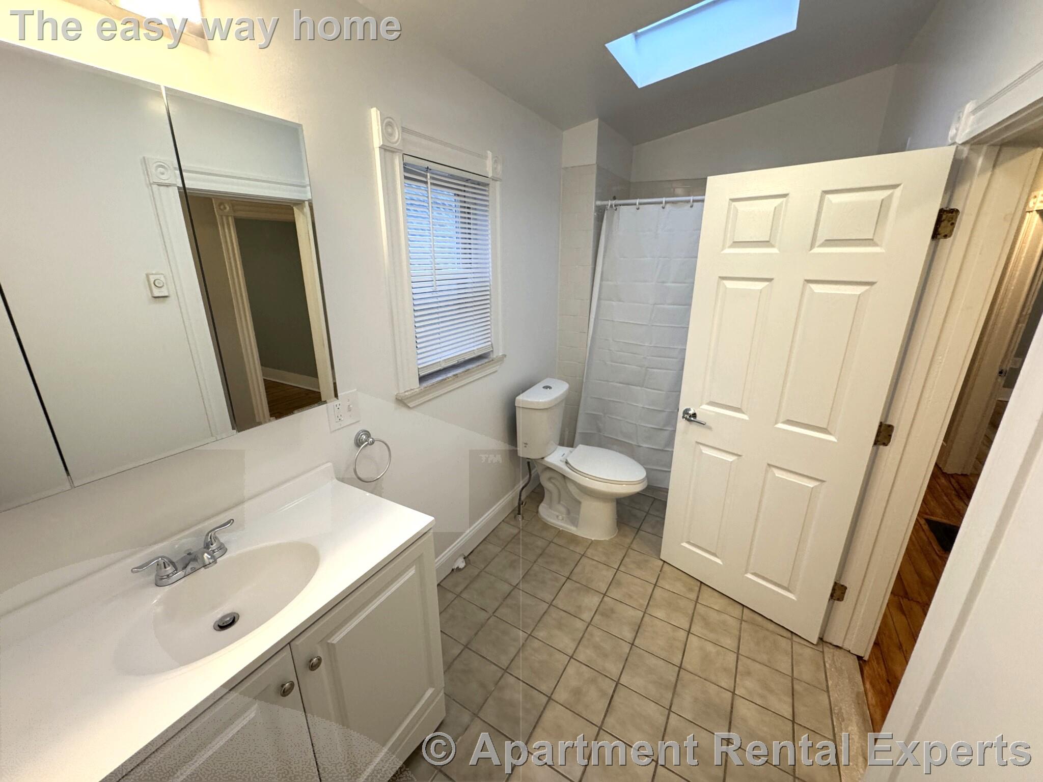 35 Cameron Ave, Davis Square