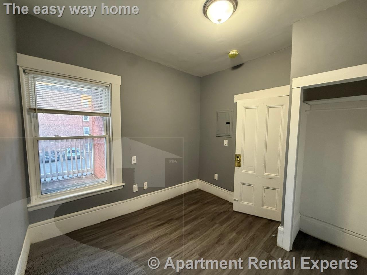 2 Ellsworth Ave, Mid Cambridge