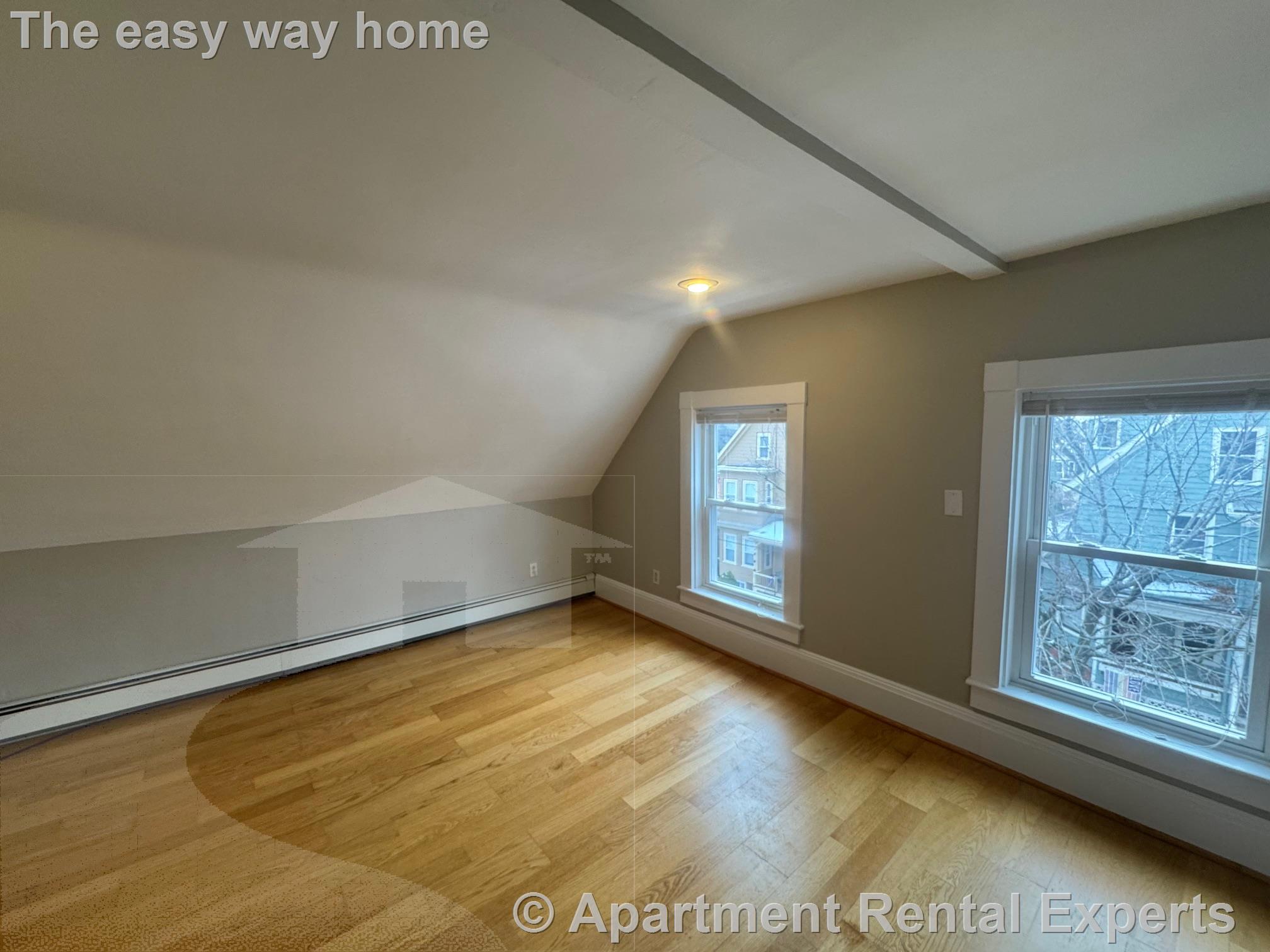 28 Francesca Ave, Davis Square