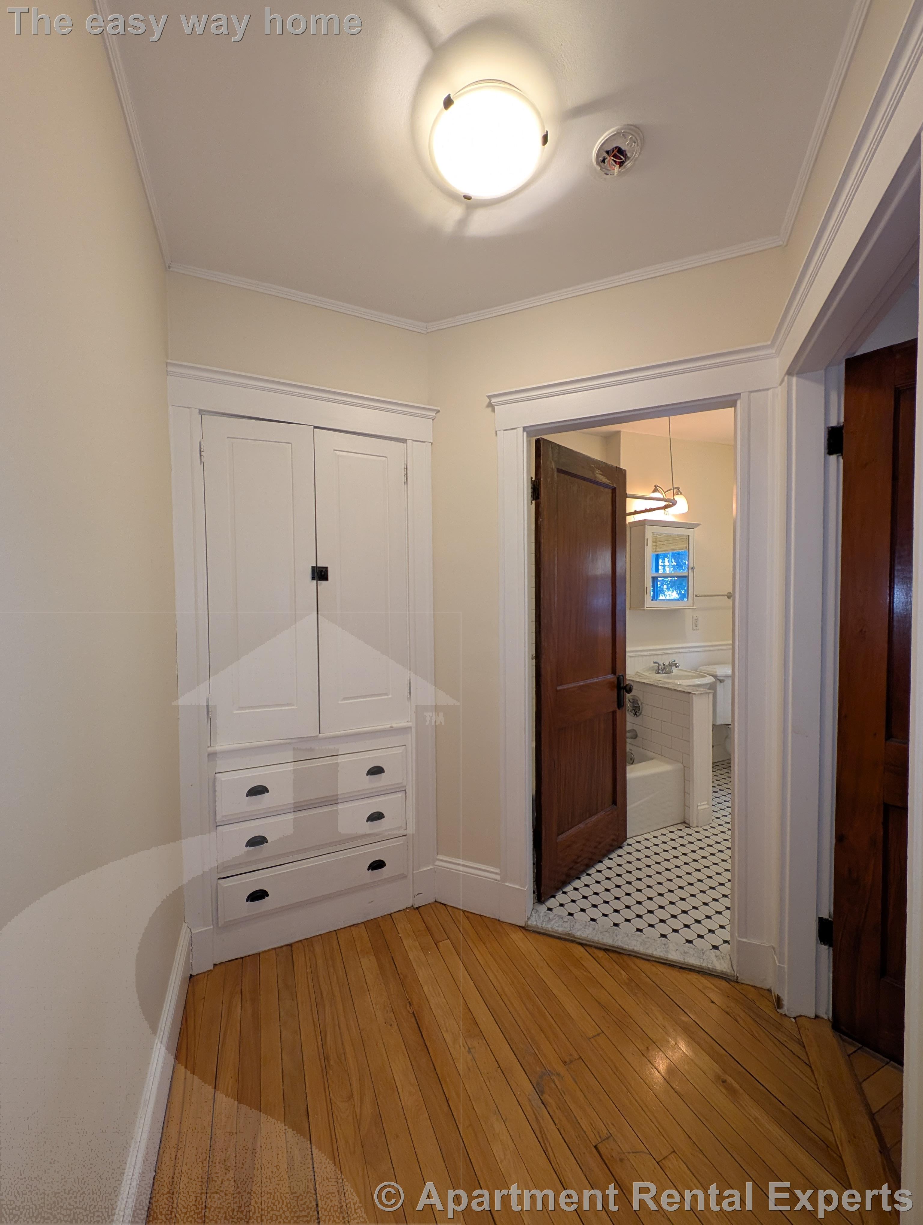 11 Story St, Harvard Square