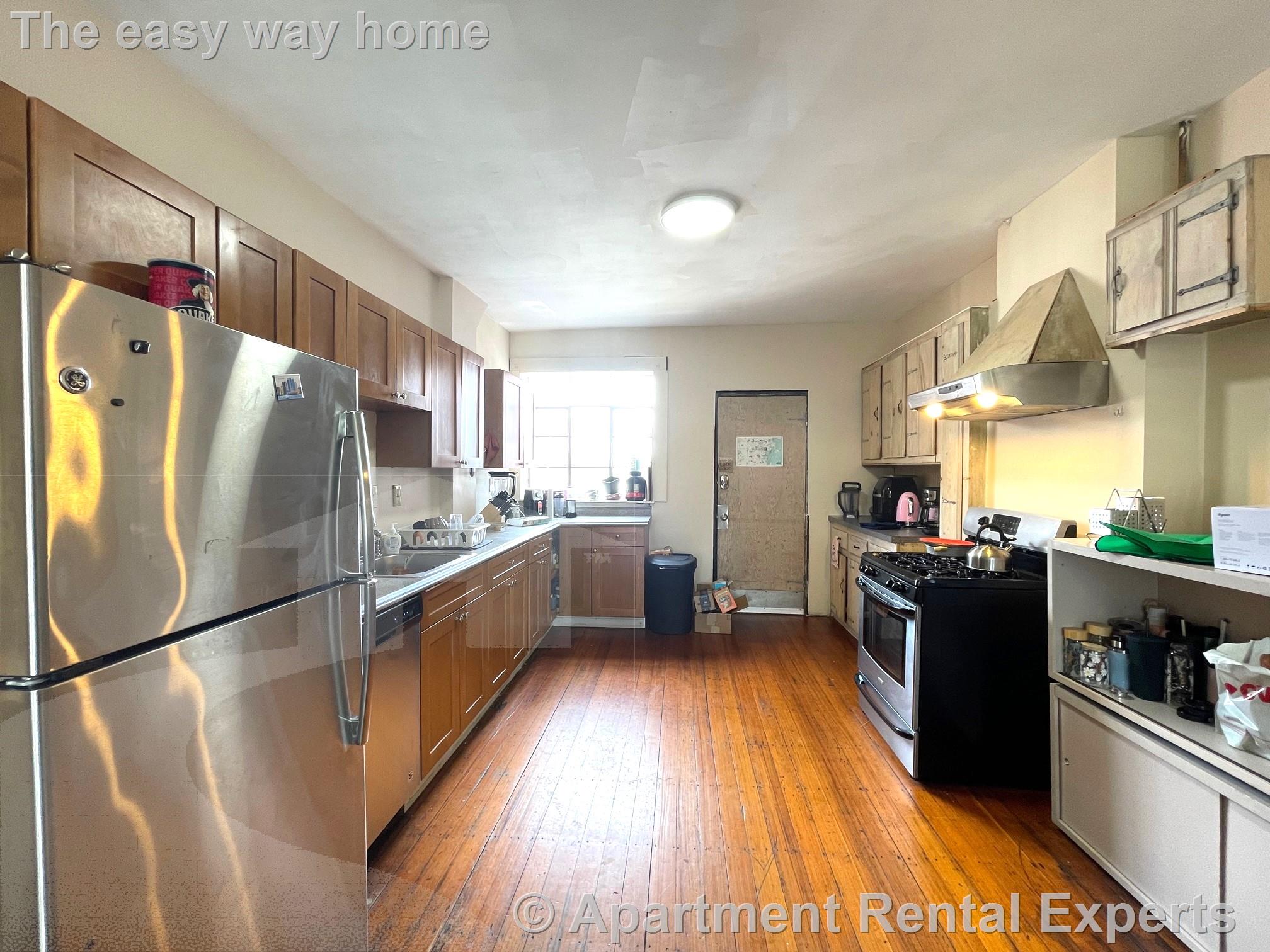 313 Cambridge St, East Cambridge