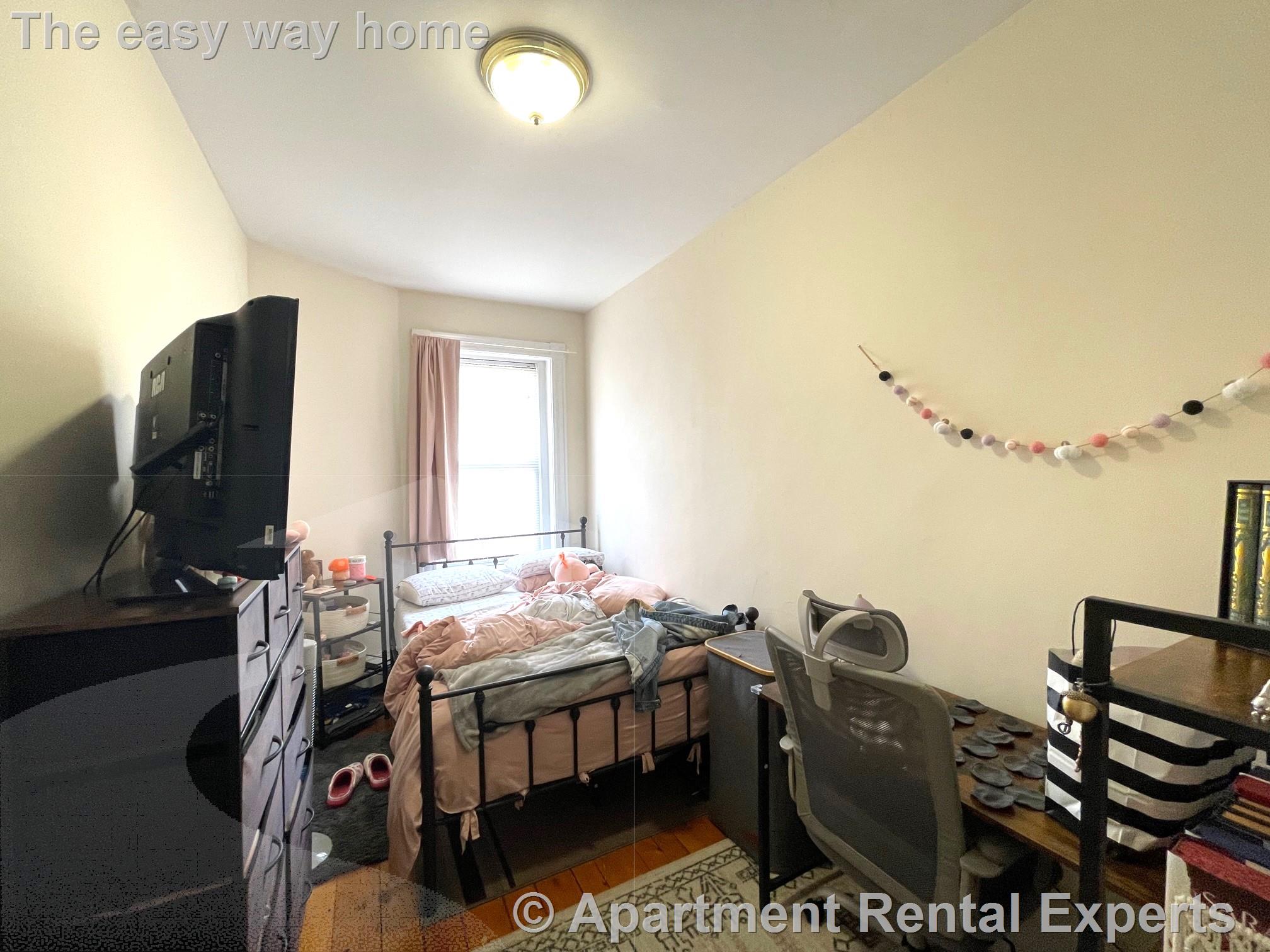 313 Cambridge St, East Cambridge