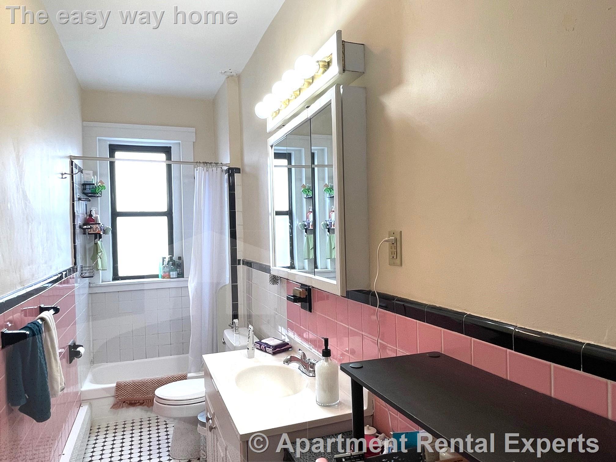 313 Cambridge St, East Cambridge