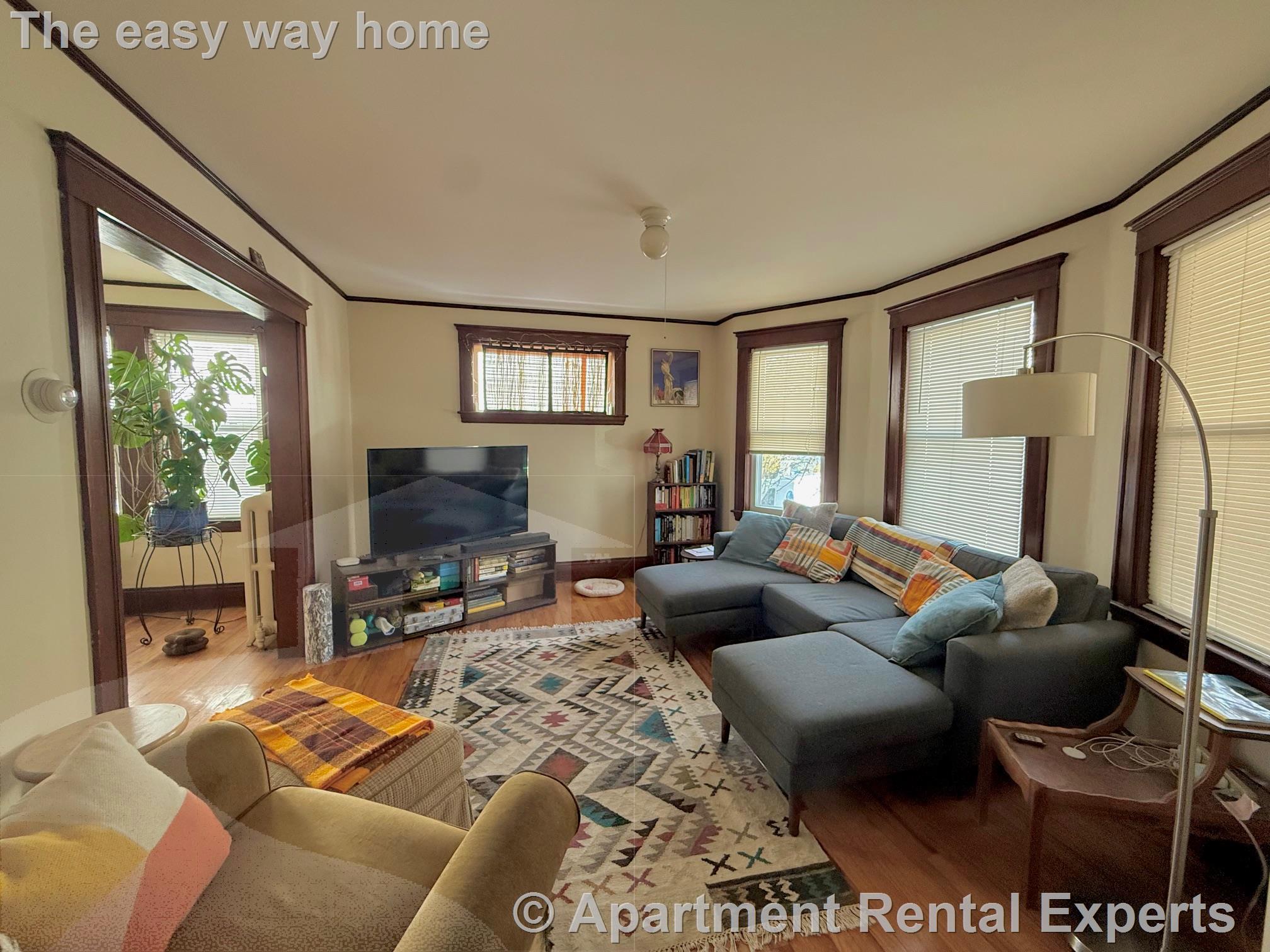 48 Sterling St, Teele Square